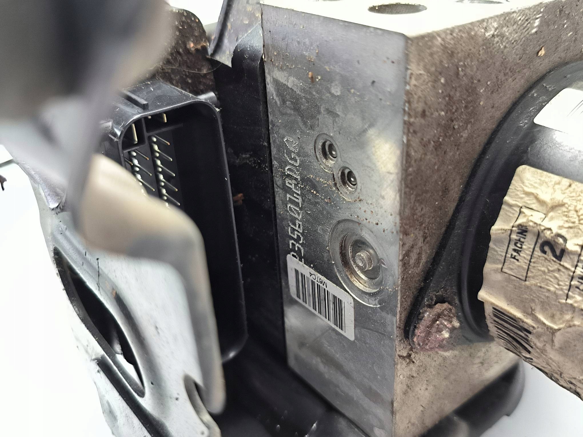 pump ABS brake 22757649 OPEL INSIGNIA A