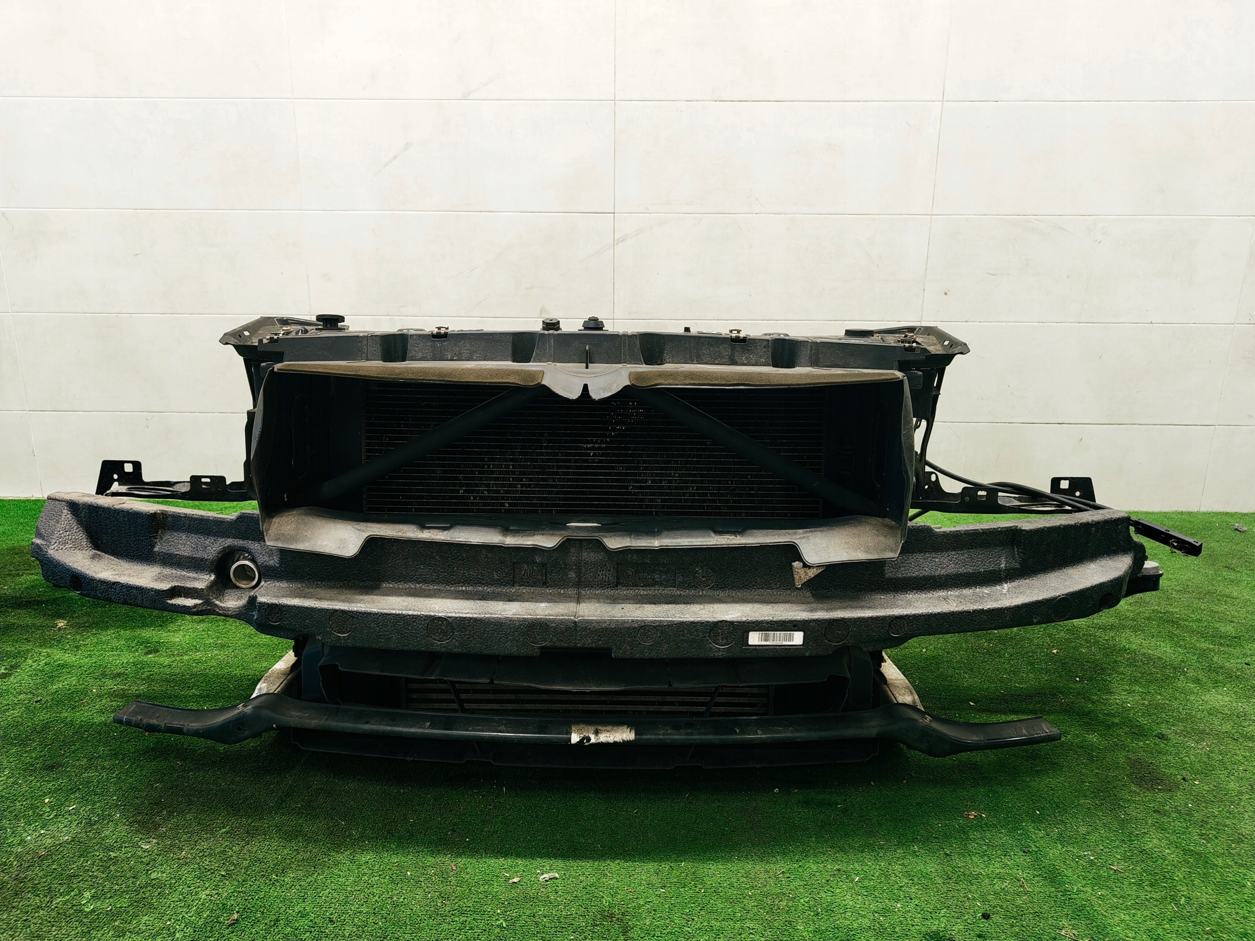 BMW 1 F20 114i support panel for radiators radiator fan
