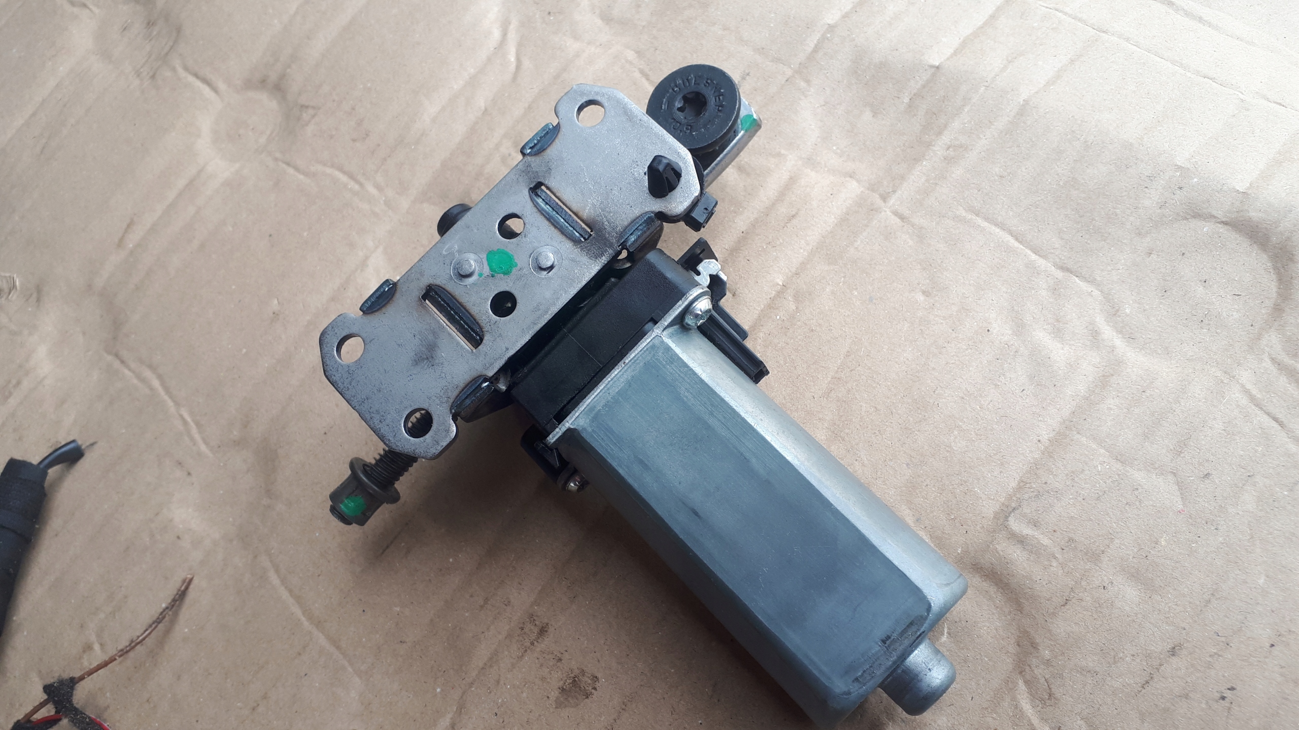 A6 C7 Motor Regulations- SITZ 988582-105