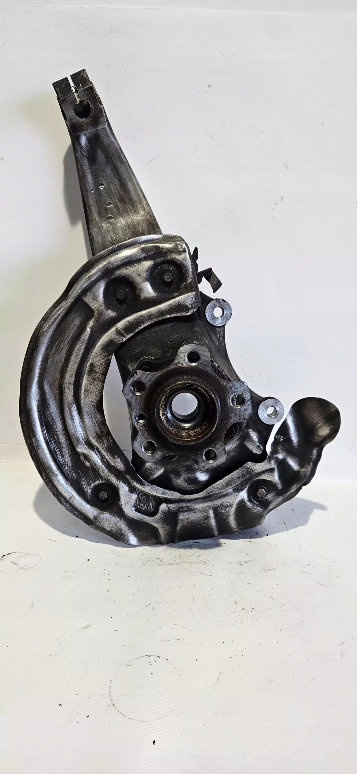 otoč čepu levý předek BMW 7 G11 G12 2015-22