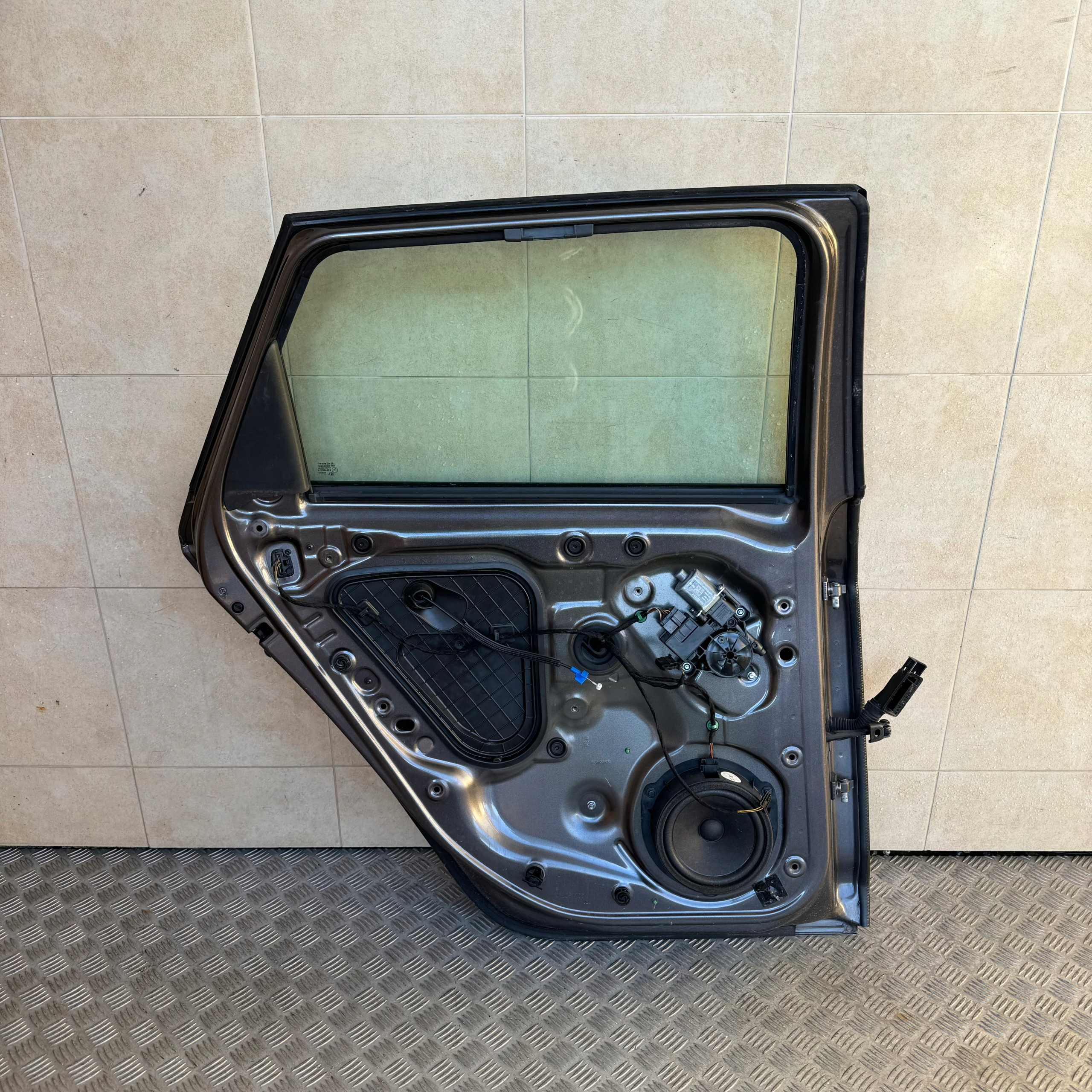 DOOR COMPLETE REAR. LEFT SEAT LEON III 5F9 KOMBI X-PERIENCE 2017 ROK