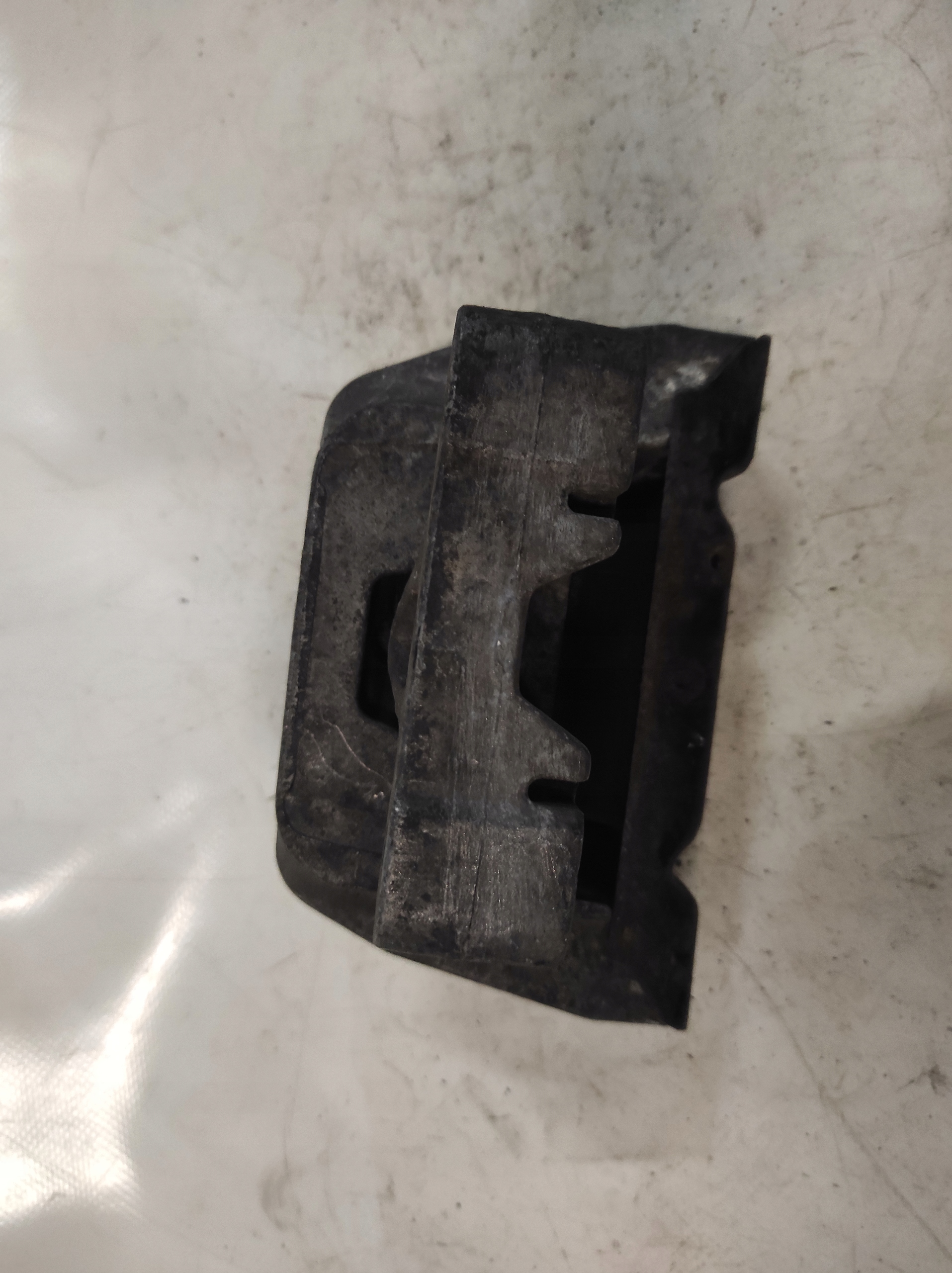 Seat Toledo II 2 1J0199555 engine mount