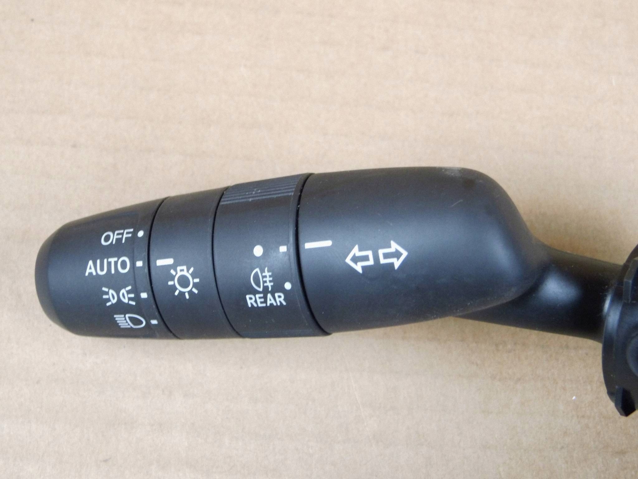 Honda CR-V VI Civic XI commodo bouton indicateurs de direction feux M84138