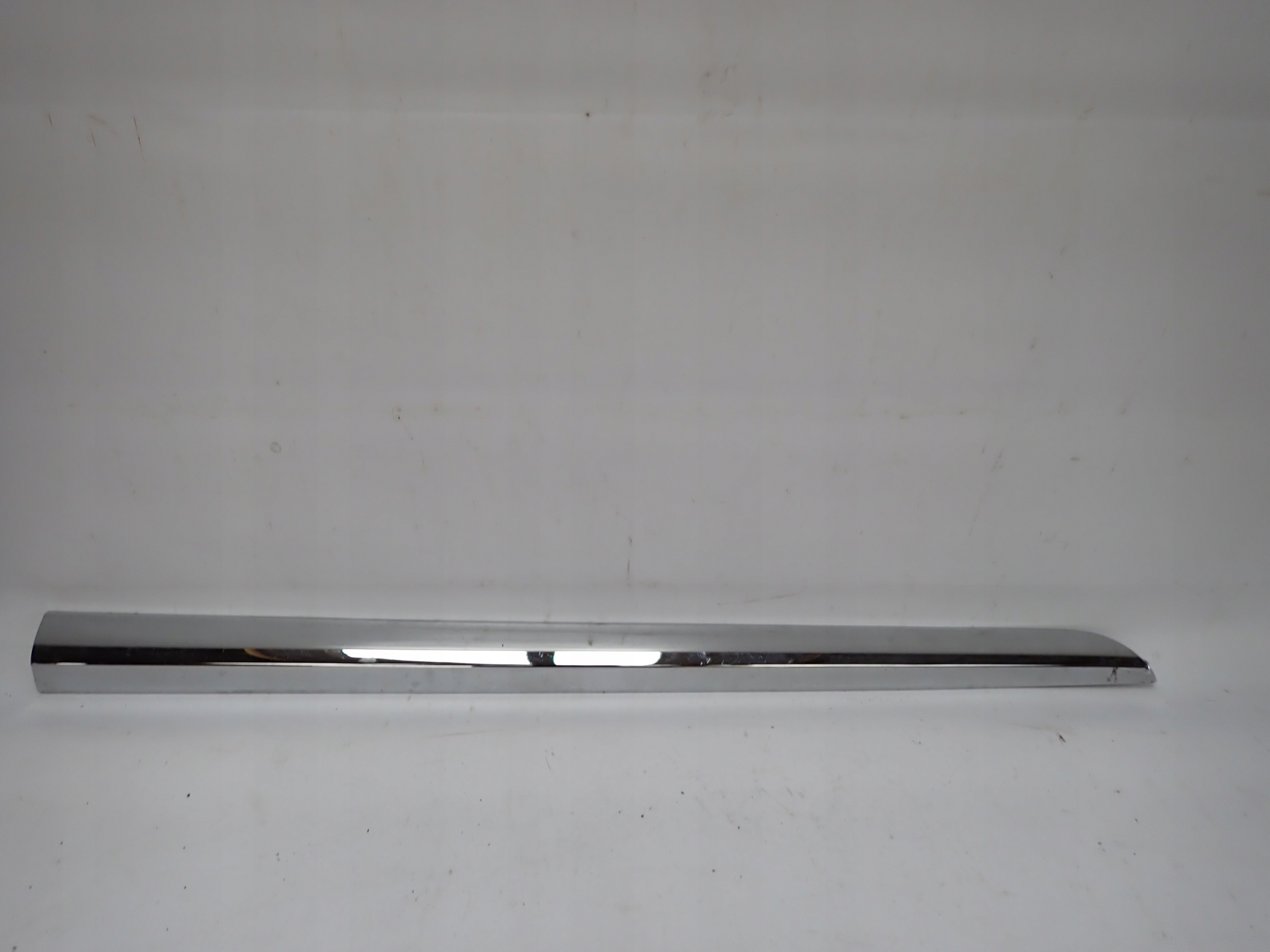 NISSAN LEAF II 17- moulding door left CHROM