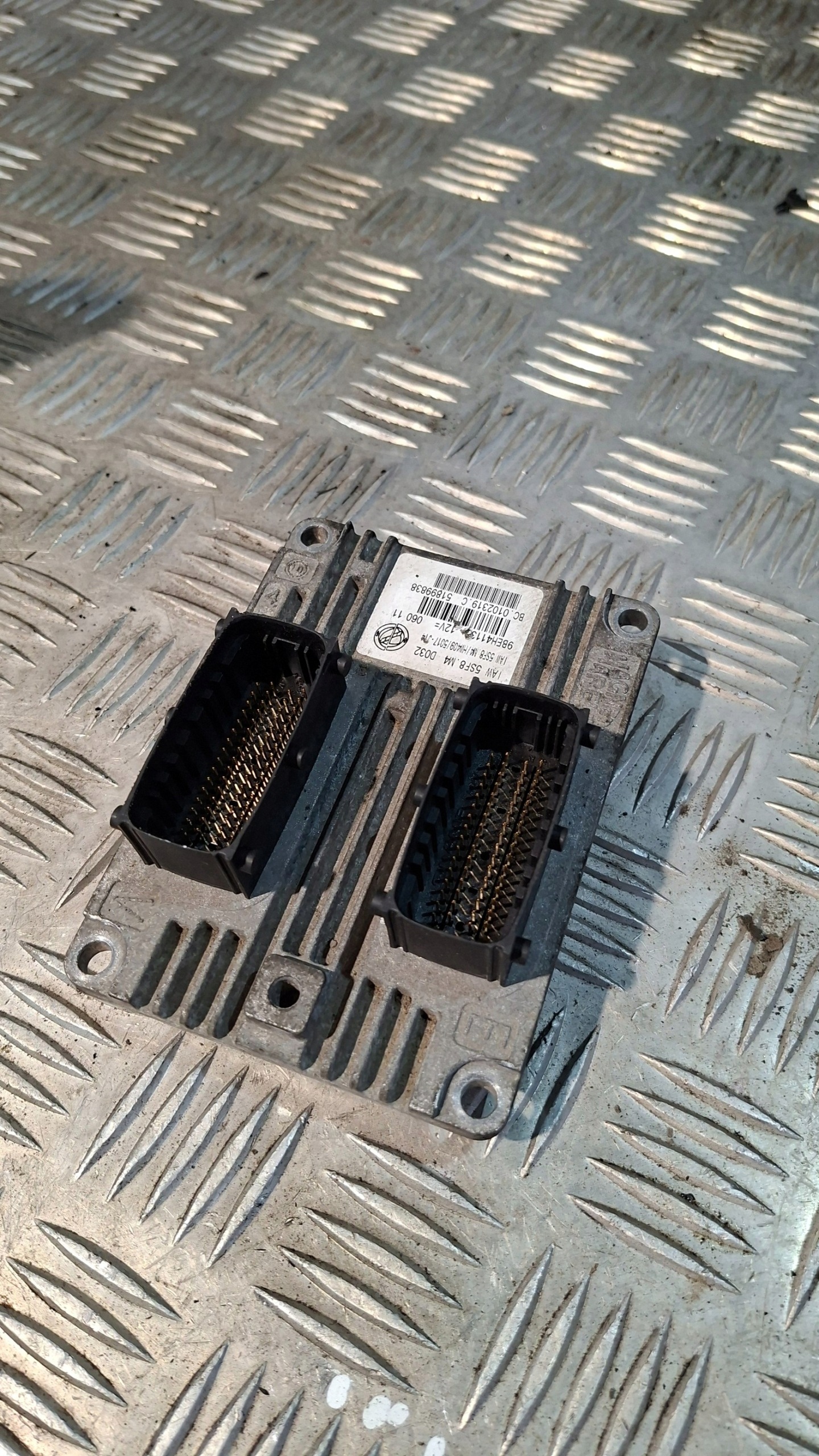 control unit of the engine FIAT PANDA II 1.2