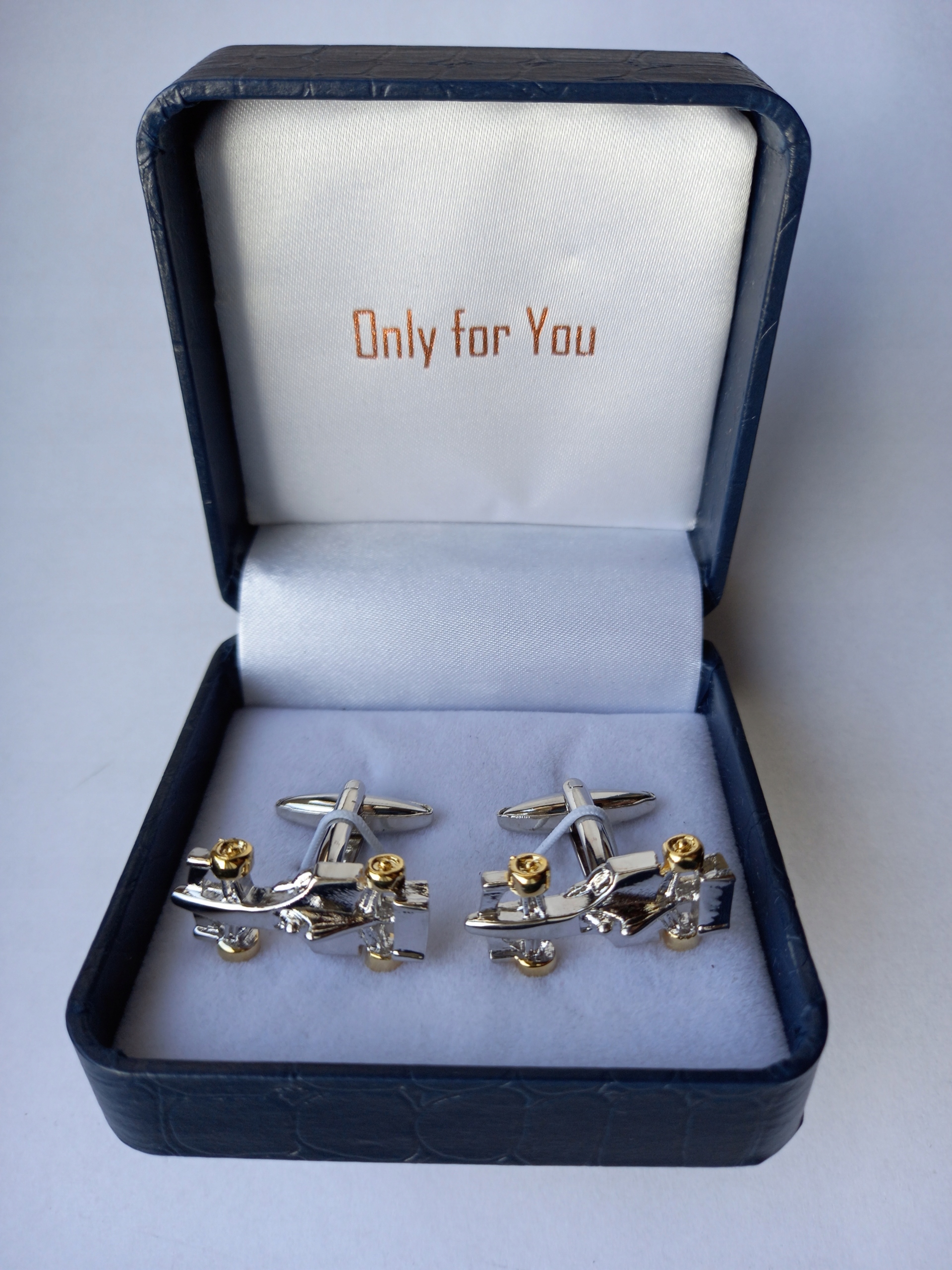 Zlaté manžetové knoflíčky Exciting Formule F1 Gokart Závodní v krabičce