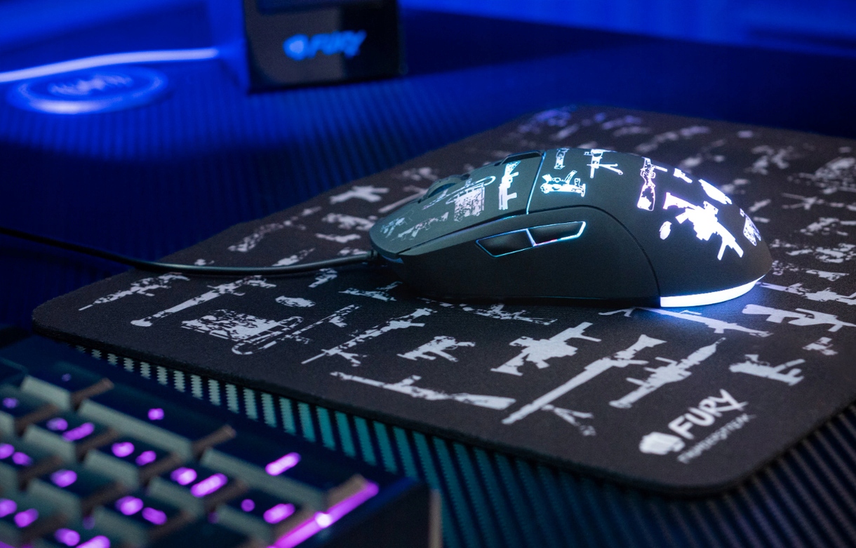 ZESTAW KOMPUTEROWY PC do GIER GAMINGOWY 4x 3.70GHz 32GB 980GB SSD WINDOWS10 Dołączone oprogramowanie OpenOffice