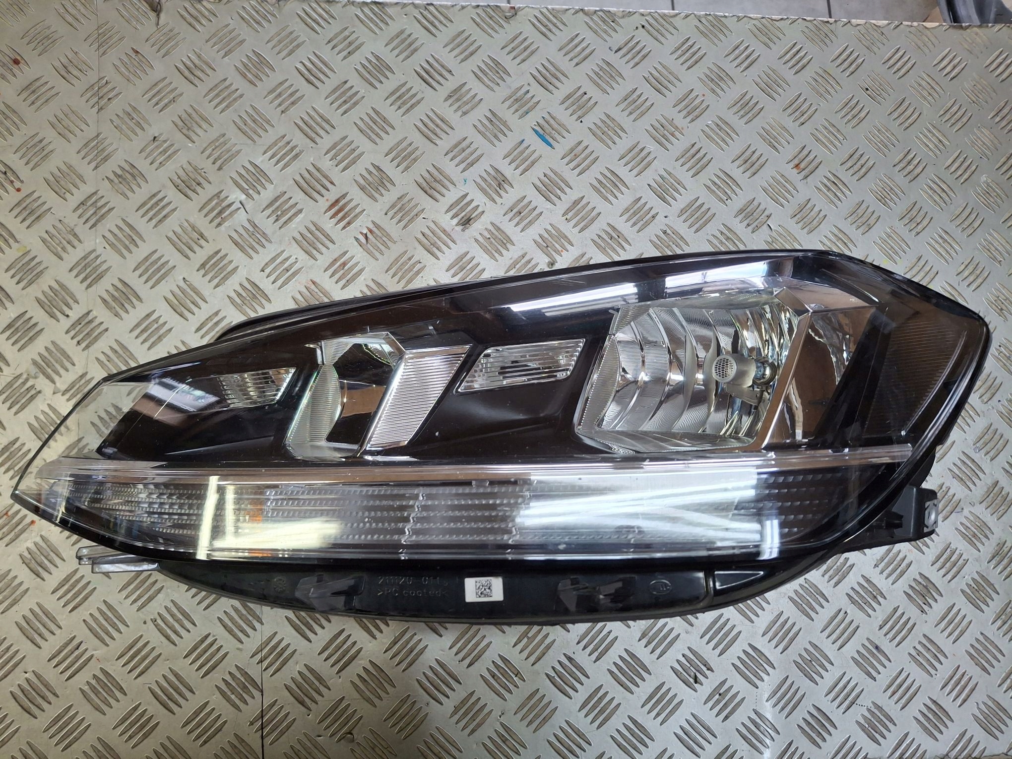 light left front Z LED VW GOLF VII LIFT 2016R->