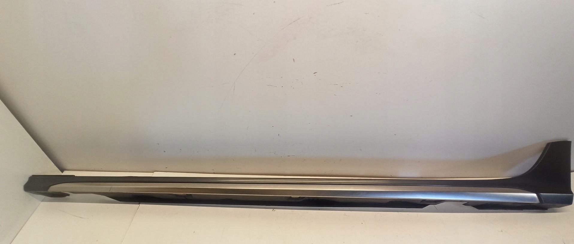 AUDI A6 C7 НАКЛАДКА ПОРОГА LEWAg9853855a