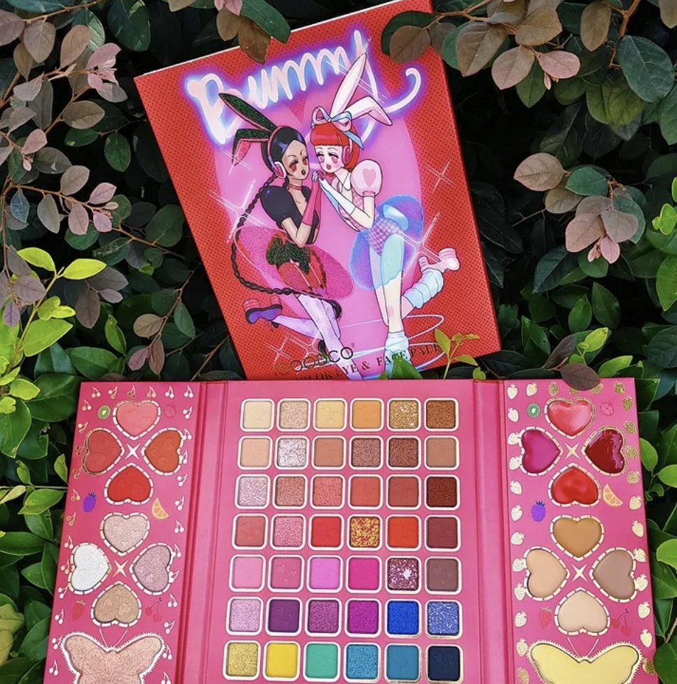 ZESTAW DO MAKIJAŻU DUŻY PALETA CIENIE DO POWIEK MAKE UP 60 KOLOROW DZIECI Stan opakowania oryginalne