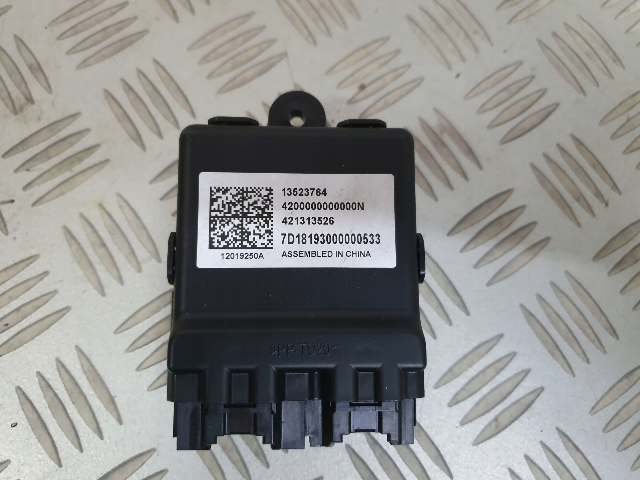 ДРАЙВЕР МОДУЛЬ СИДІННЯ ASTRA K 13523764