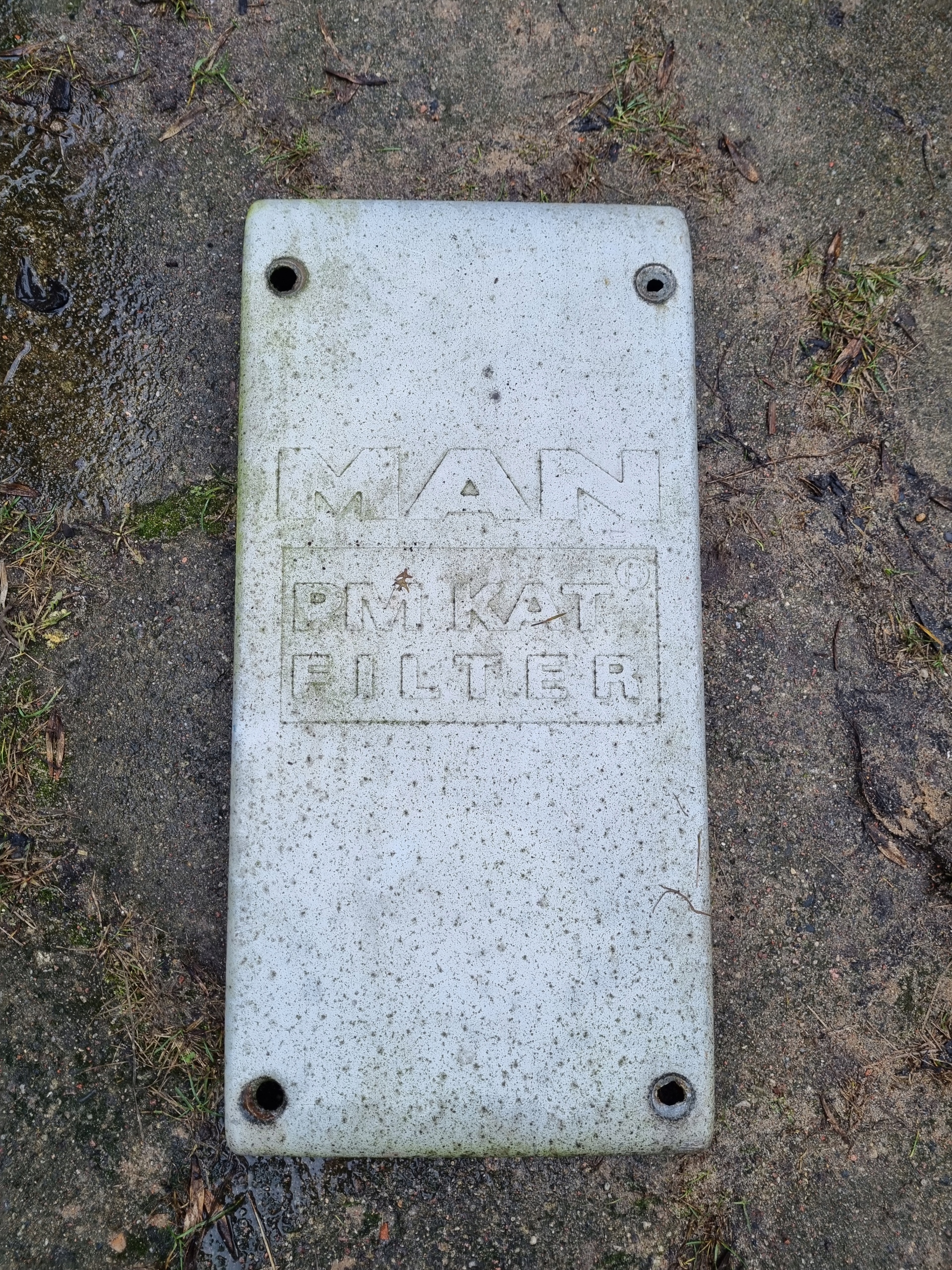 Металева кришка глушника каталізатора MAN TGX TGS E5