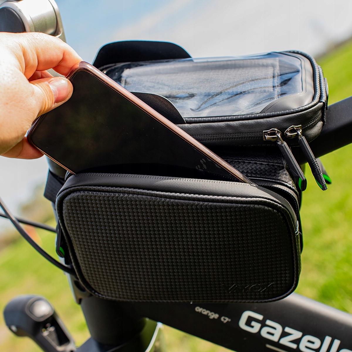 SAKWA ROWEROWA NA ROWER ETUI NA TELEFON TORBA NA RAMĘ WODOODPORNA Kolor dominujący czarny