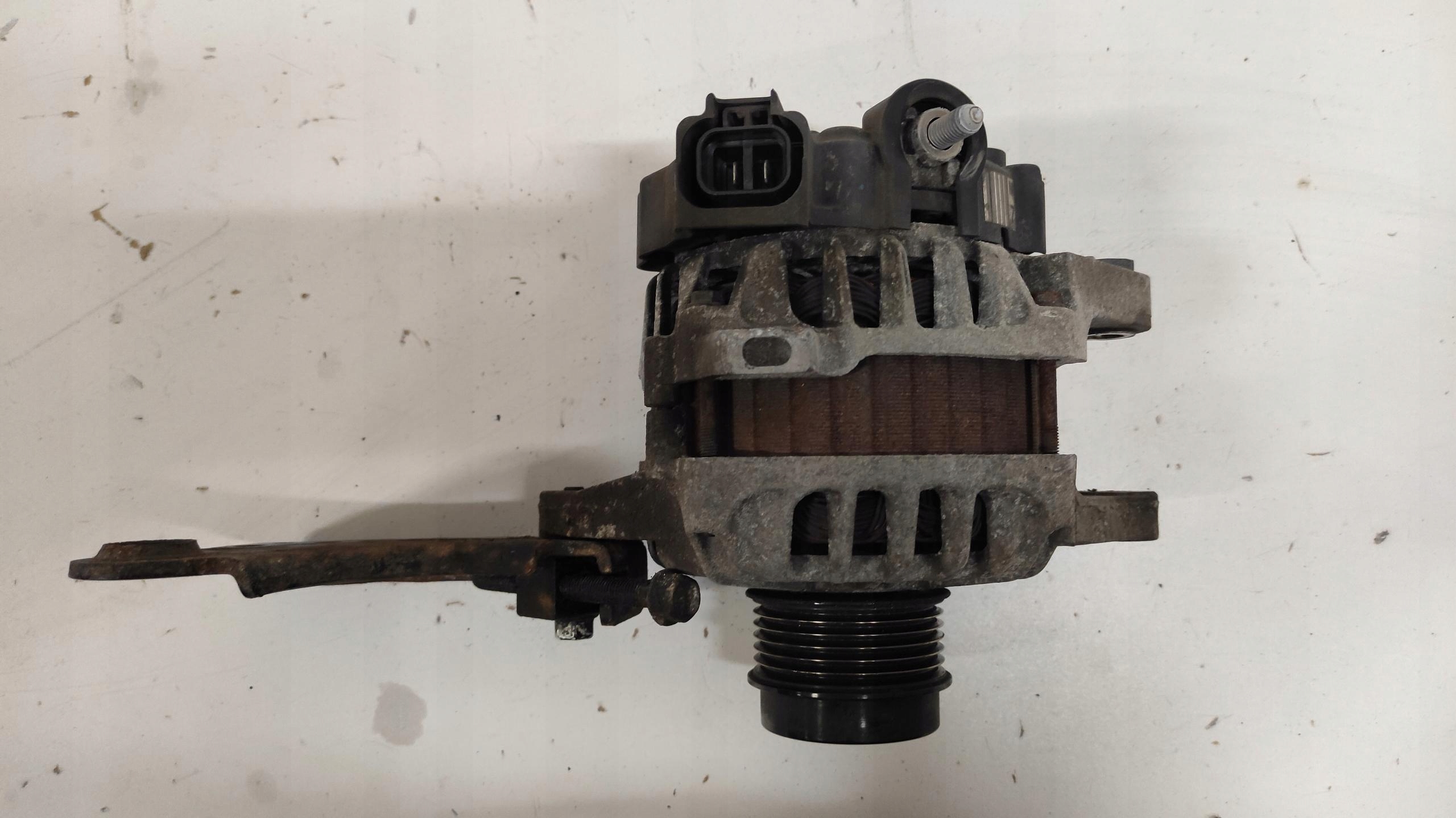 ALTERNATOR HYUNDAI KIA CEED III 1.6 Benzin 37300-2B150