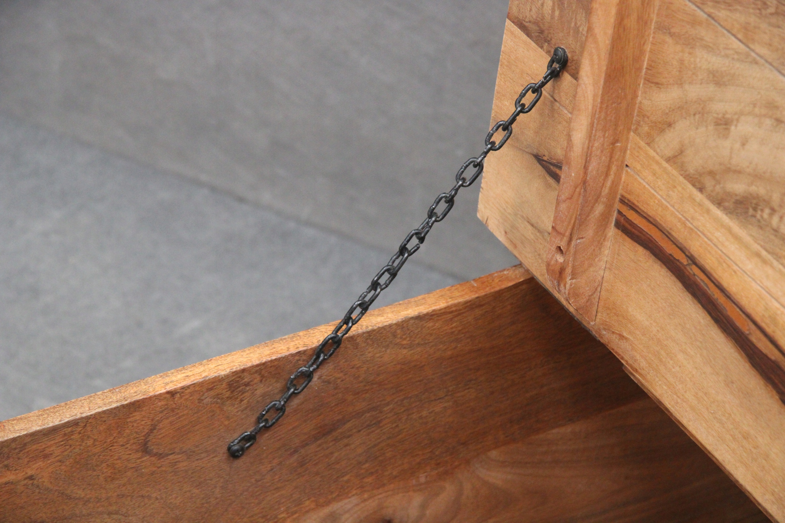 SKRZYNIA Ława Drewniana STOLIK Lite Drewno Do Sypialni MANGO LOFT BGM24 Wysokość mebla 45 cm