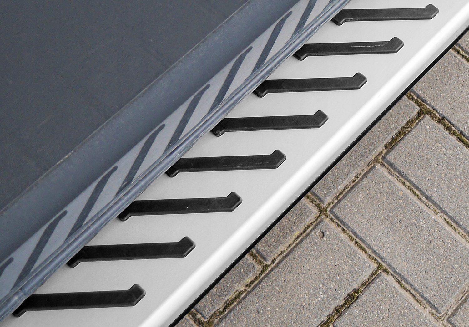 Stopnie boczne progi do RANGE ROVER VOGUE 2002-2012 EAN (GTIN) 5904708618343