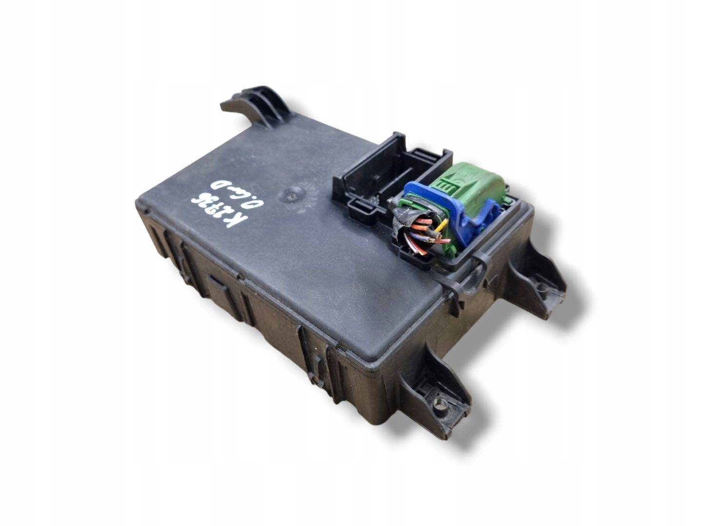 Module fusibles Opel Corsa D 2008 13286031