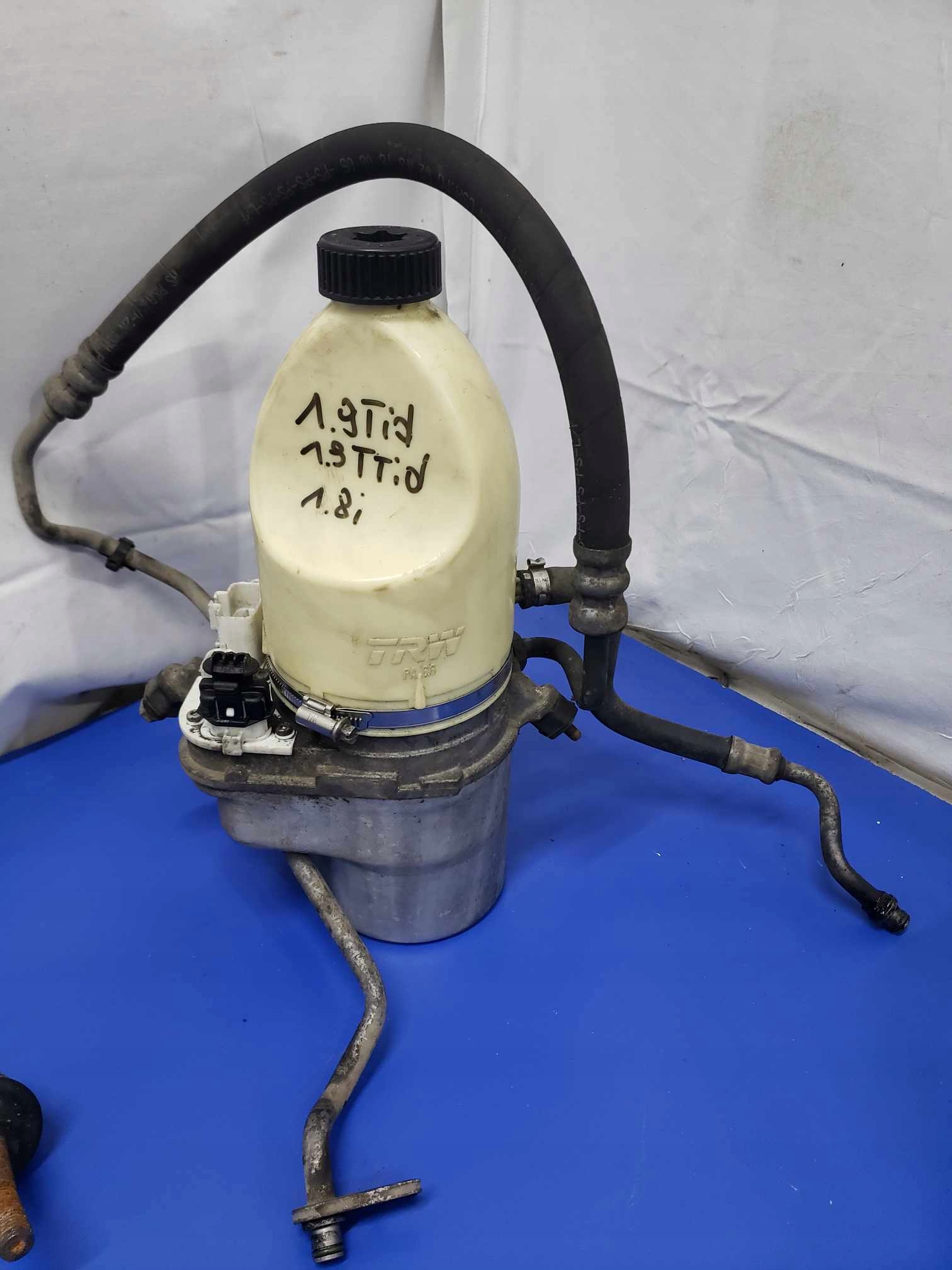 Pompa Wspomagania SAAB 9-3 II 93 oe 1.9 TiD TTiD 1.8i Diesel TRW