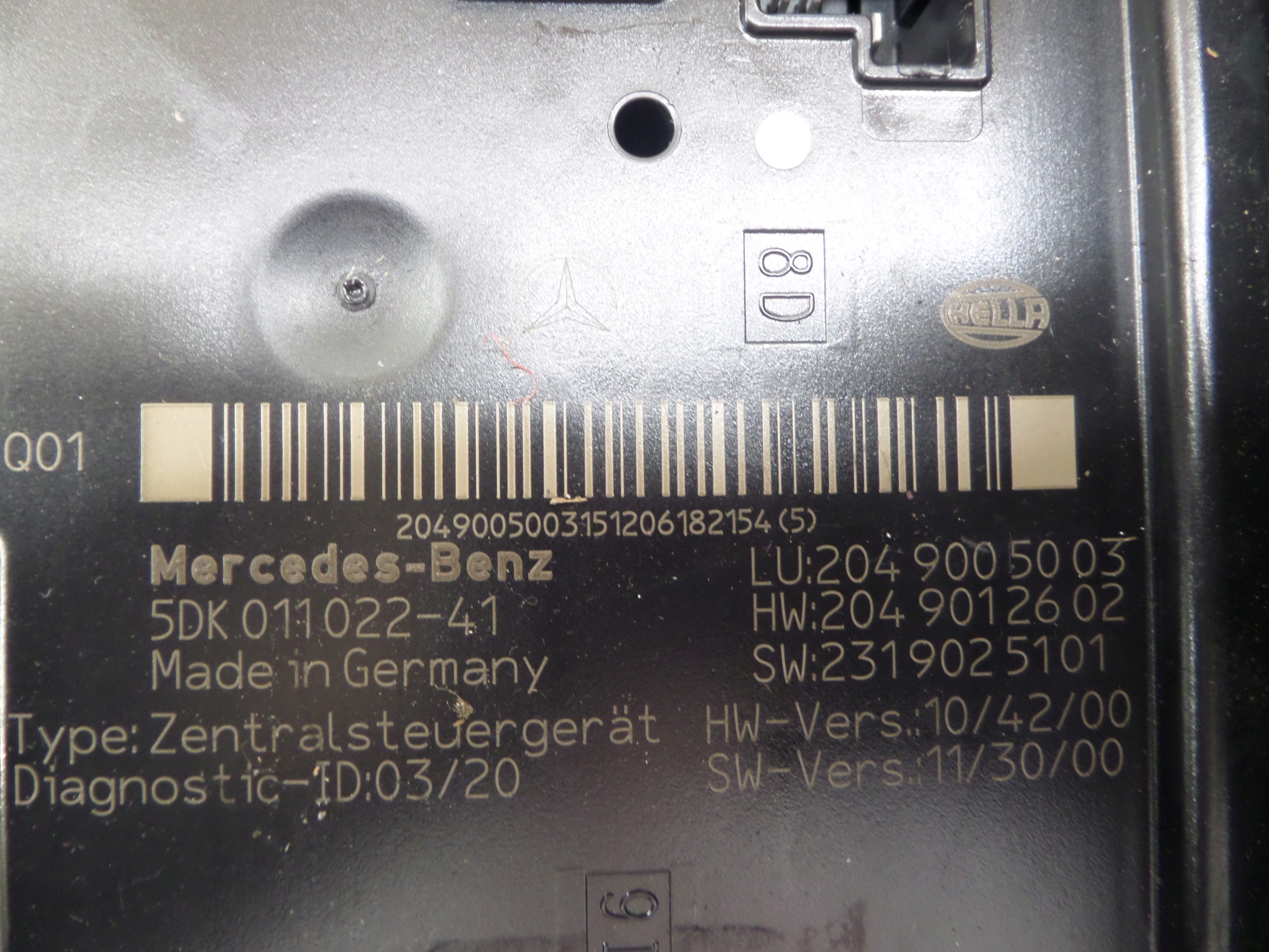 module unité de commande électronique uce SAM 2049005003 MERCEDES W204 LIFT
