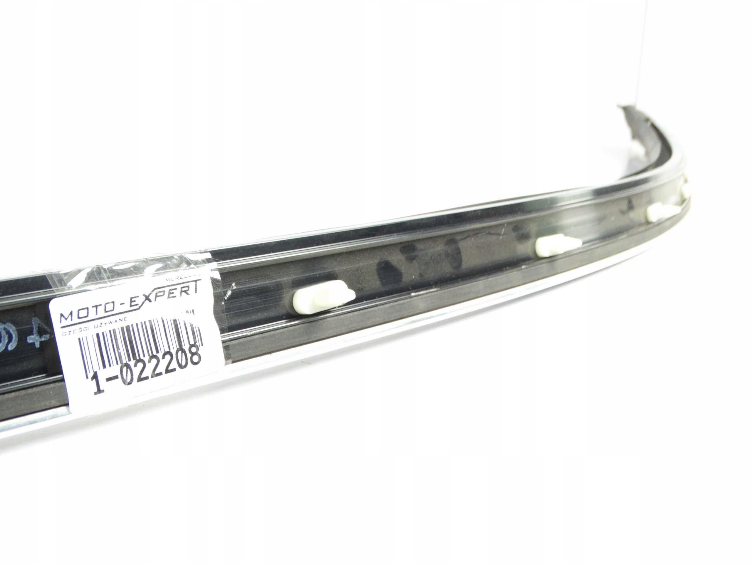 Mercedes CLK W209 LISTWA DACHOWA PRAWA CHROM Typ samochodu Samochody osobowe