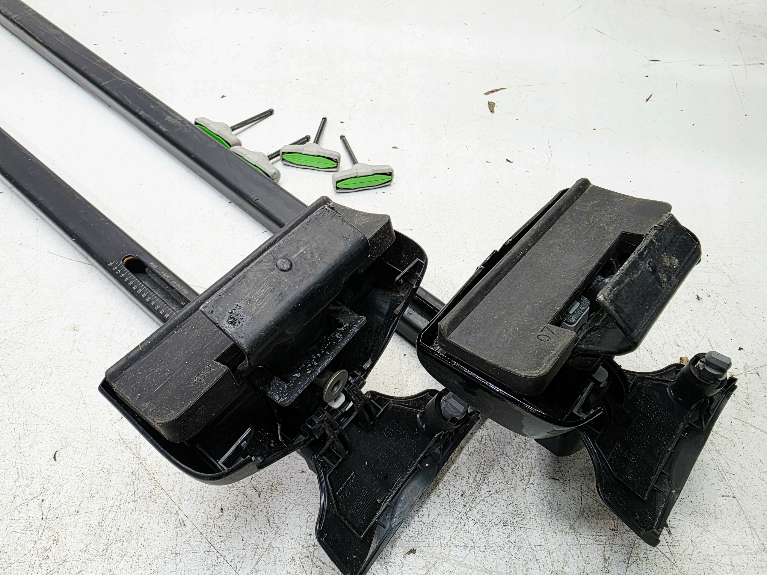 boot roof ski AUDI A4 B7 sedan THULE SWEDEN