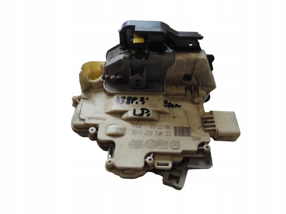 AUDI A3 8P LIFT 08- ZAMEK LEWY PRZEDNI 9 PIN 4F1837015E