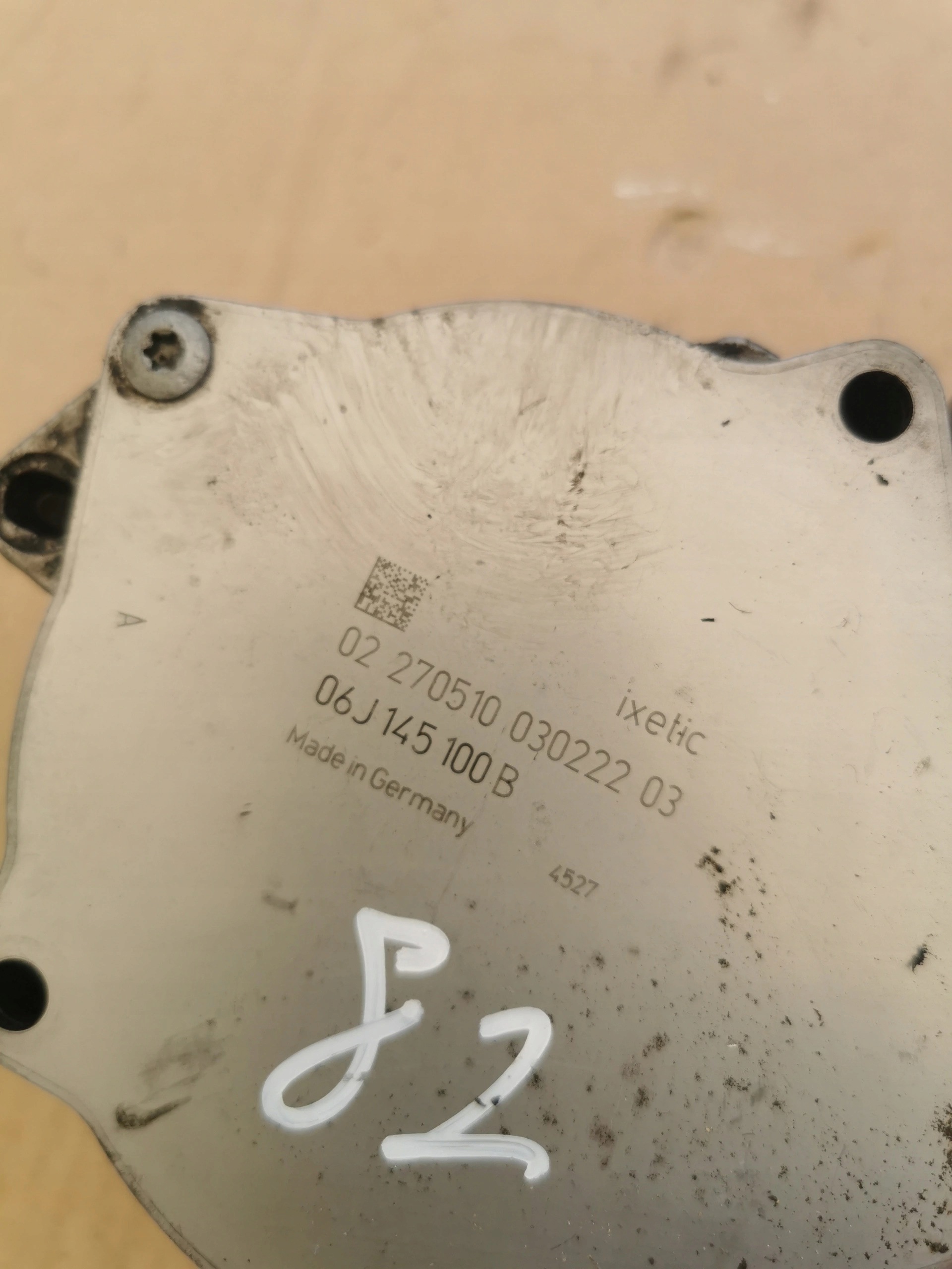 AUDI VW A4 B8 A5 Q5 A3 8P 06J145100B WACUM VACUM Pompa