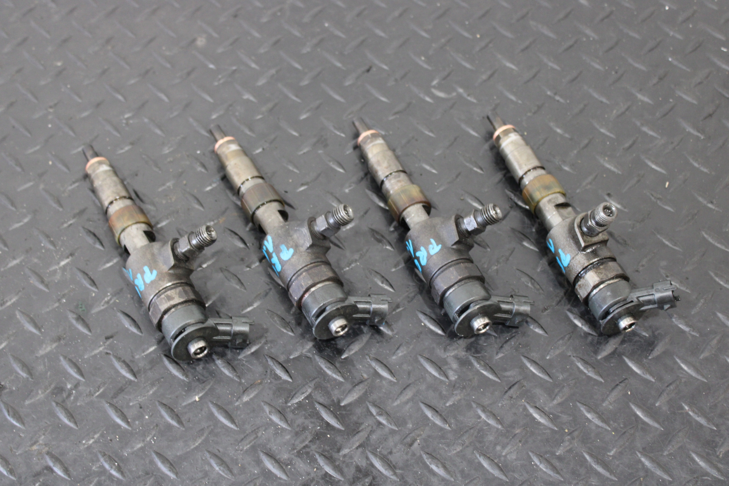 Injecteurs Carburant TOYOTA PROACE II 2 0445110566