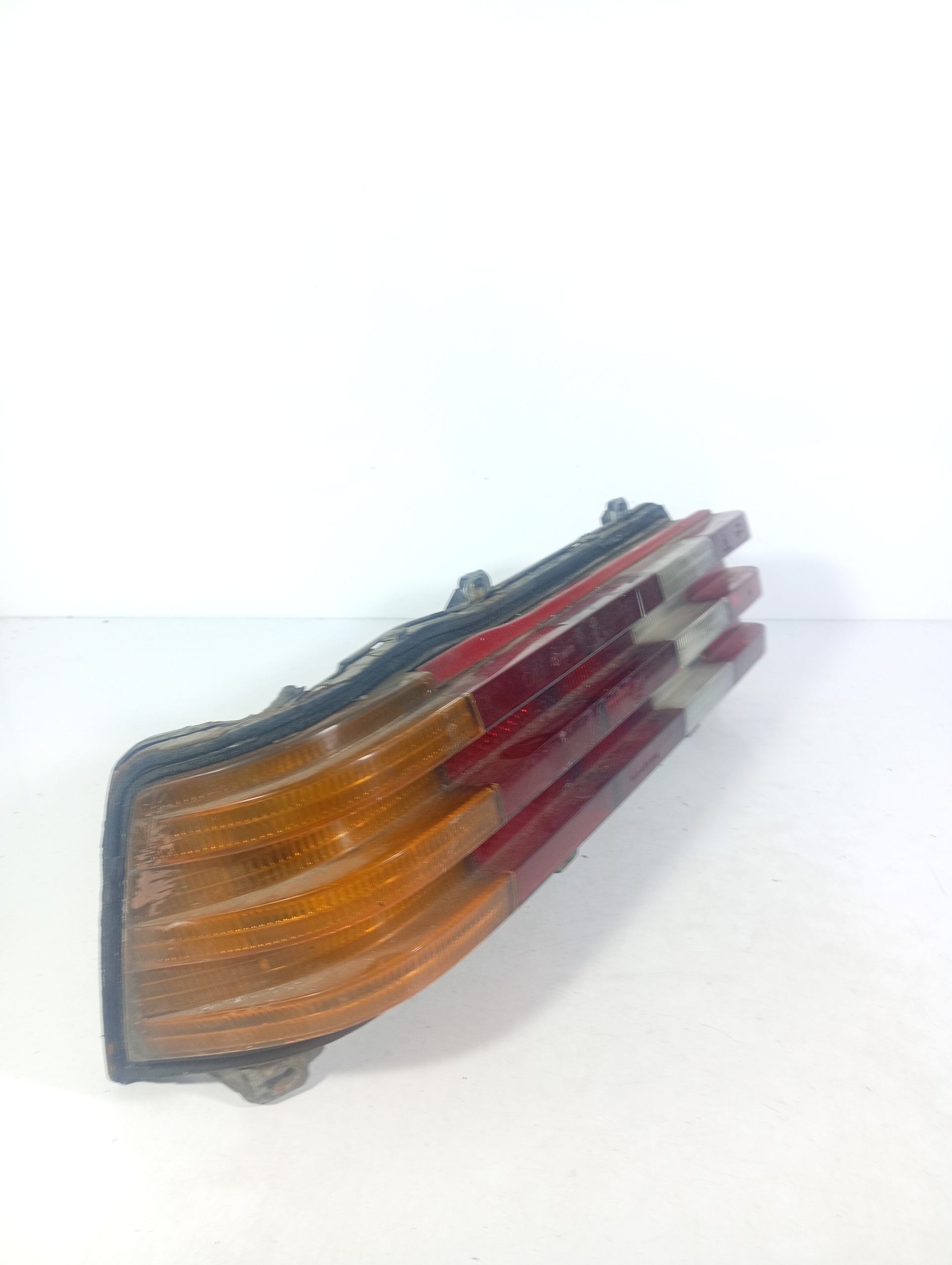Mercedes W123 75-86 light left rear rear part