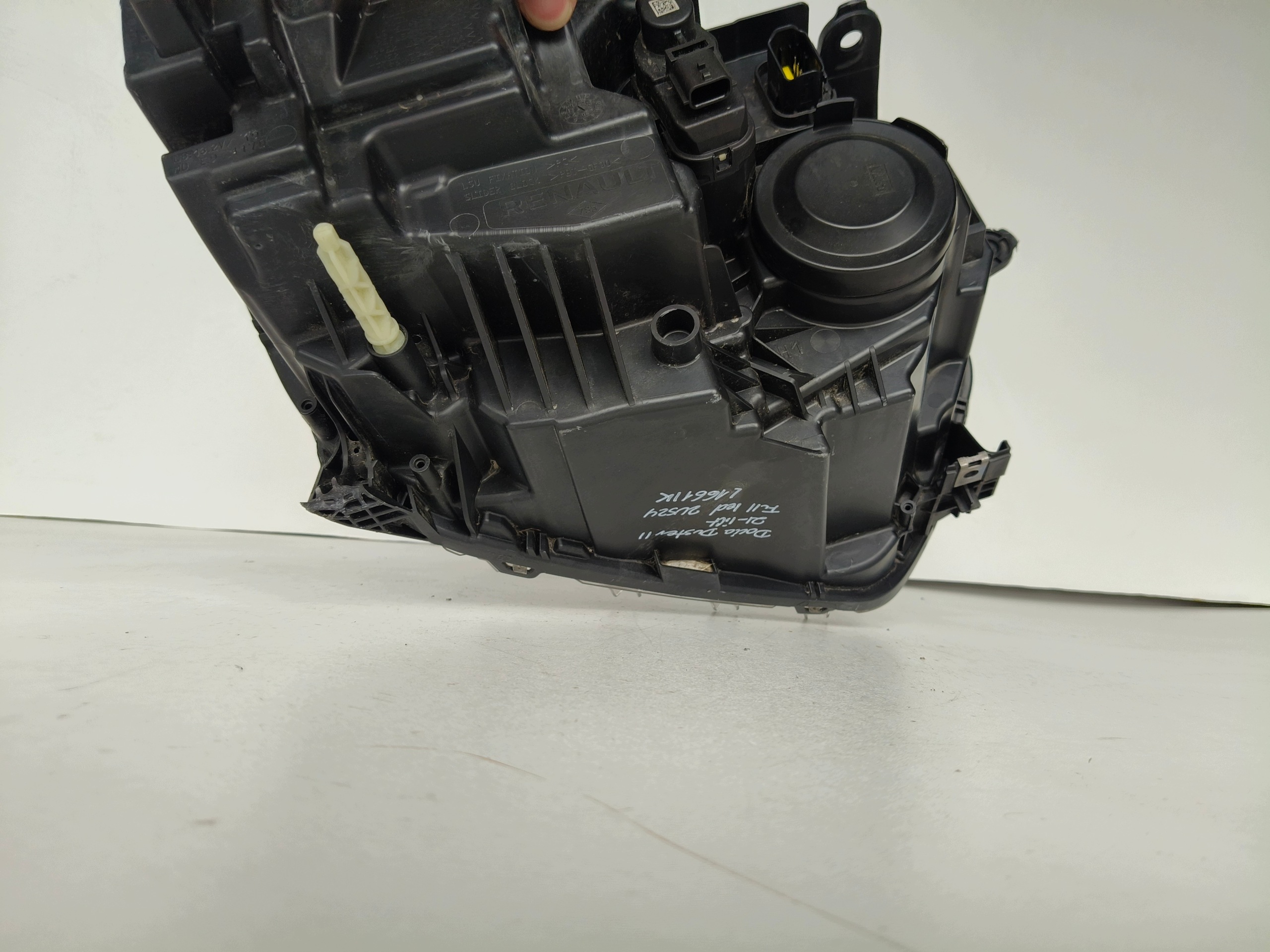 light left REFLEKTOR DACIA DUSTER II 21- LIFT FULL LED