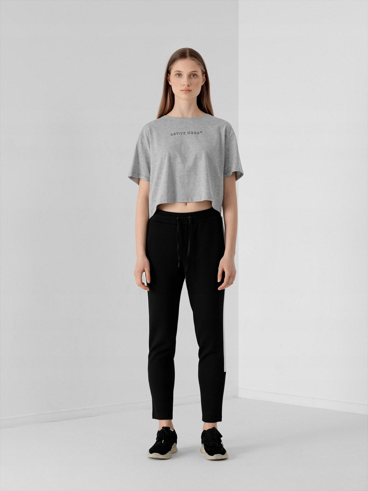 

Spodnie Dresowe Damskie 4F SPDD016 H4Z21