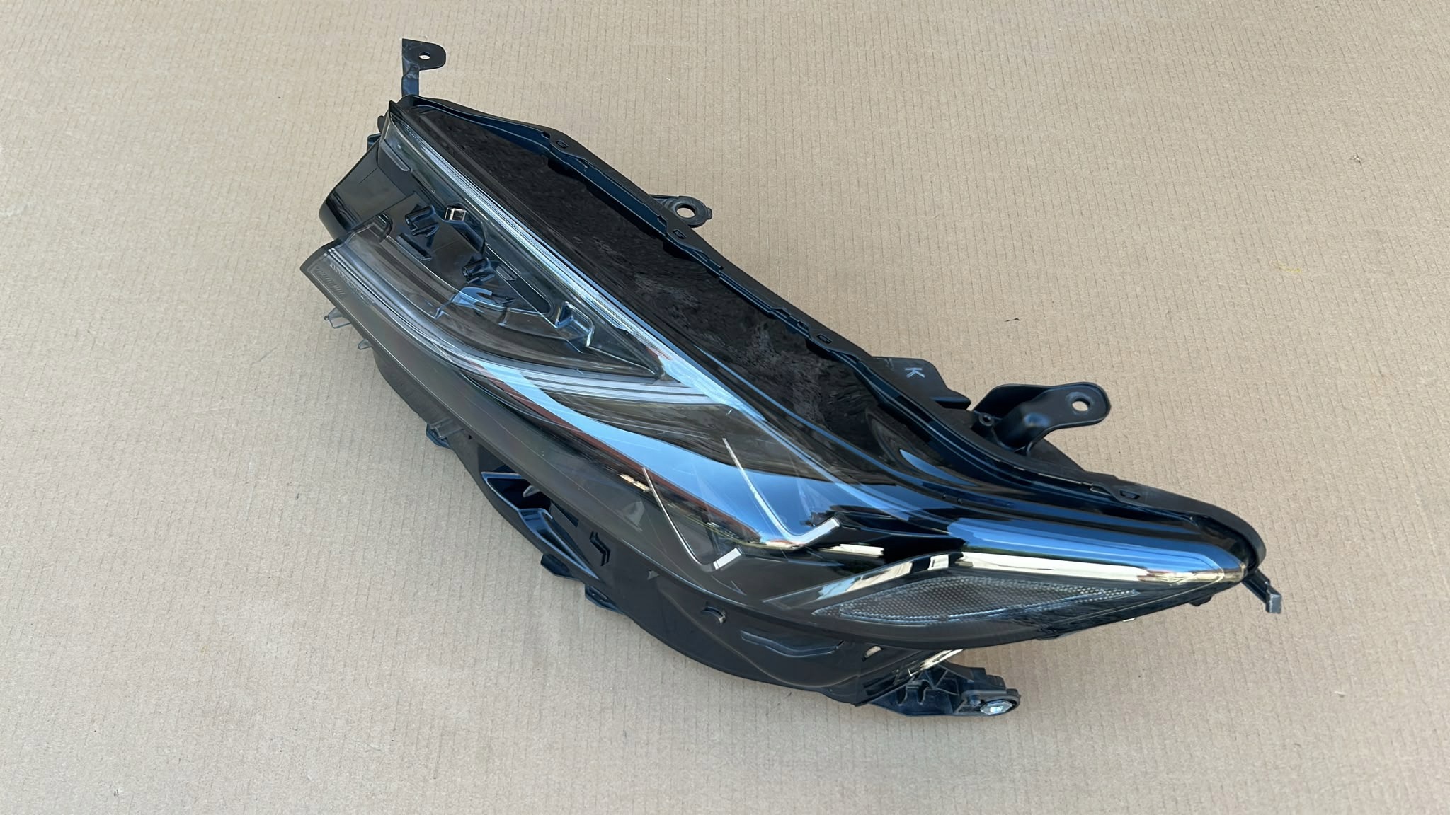 REFLEKTOR light left left front front TOYOTA CAMRY IX 23