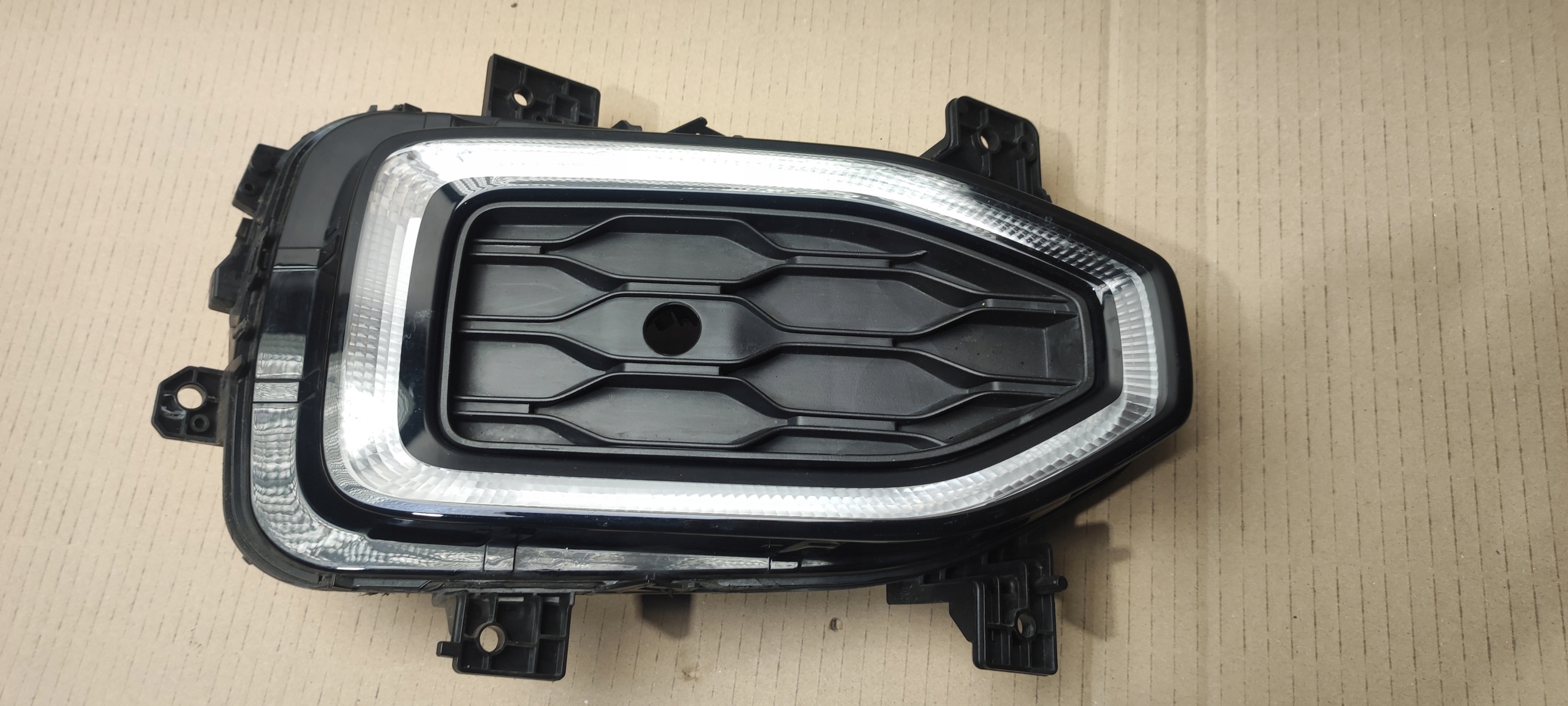 ходовые огни дневные перед правая сторона volkswagen 2GA941056F