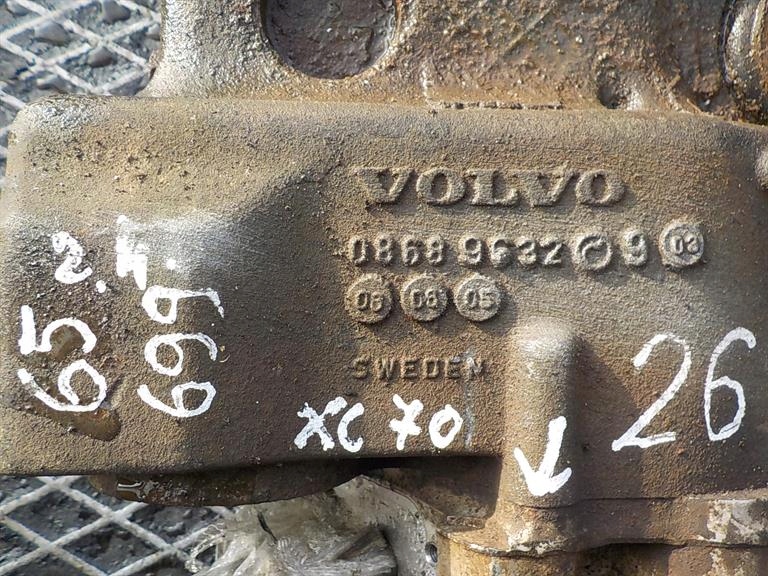 VOLVO XC70 2.4 D diff differential 08689632