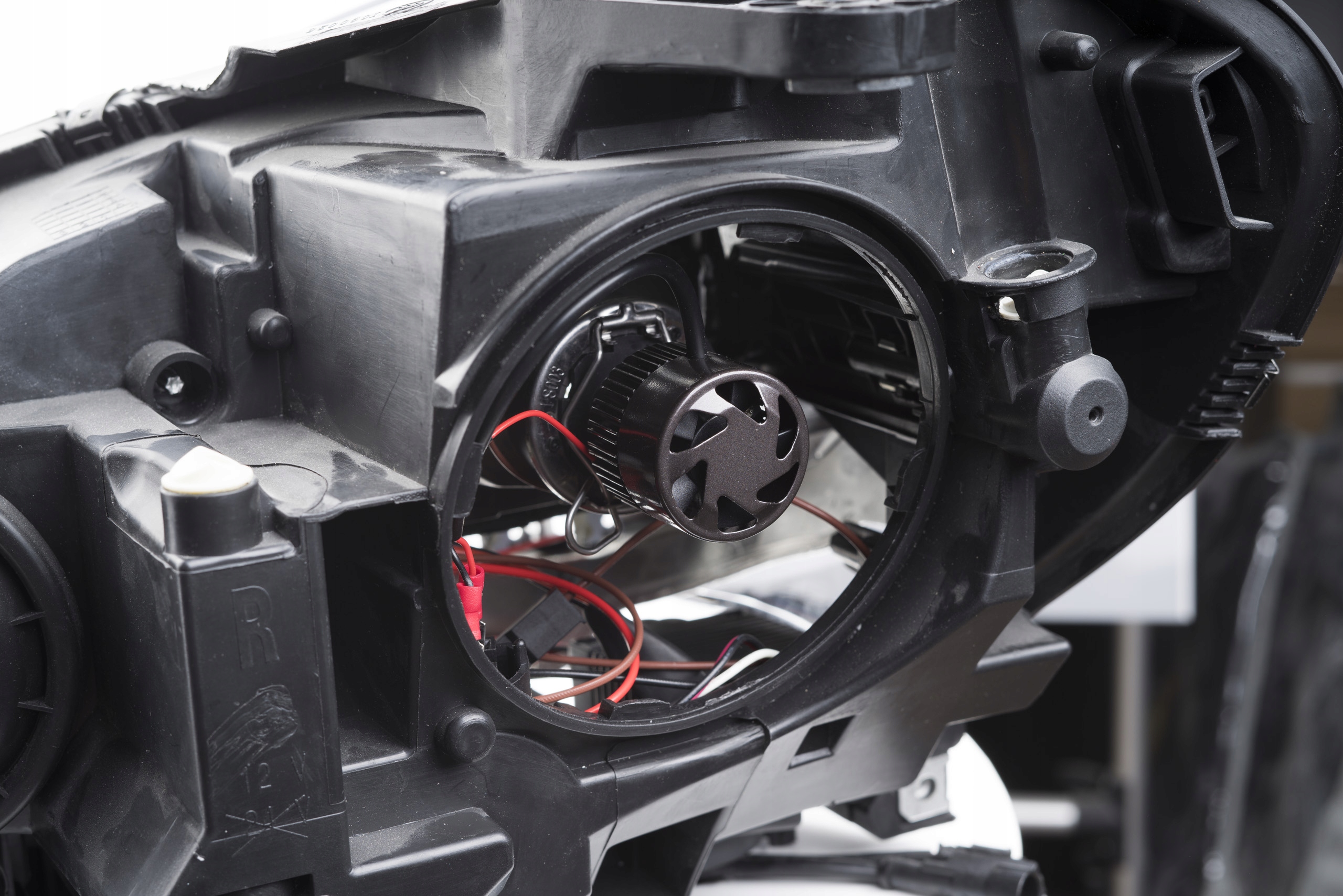 ŻARÓWKI HB4 9006 LED 6000K 10000lm 12/24V CANBUS Model EPLH35