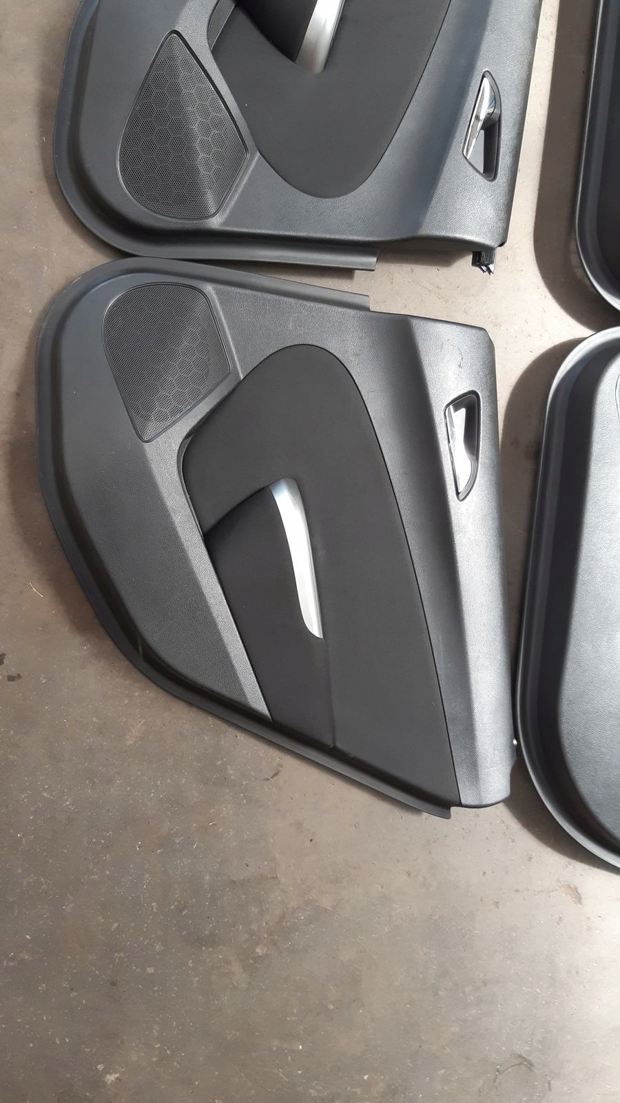 side side komplet Opel Astra J kombi 1,4T kombi