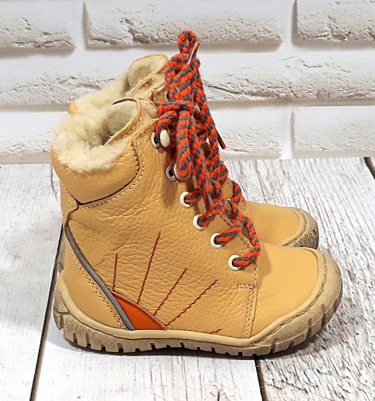 BOTKI DZIECIĘCE SKÓRA NATURALNA WEŁNA r 24 Marka Inna marka