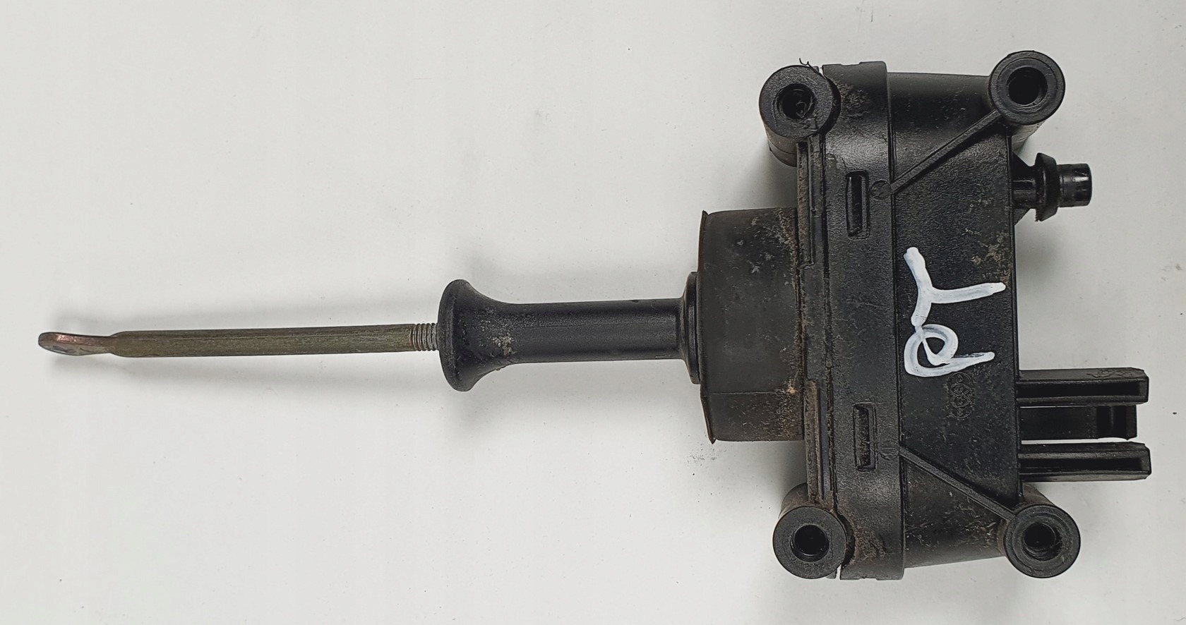 SIŁOWNIK ZAMKA DRZWI TYŁ MERCEDES W201