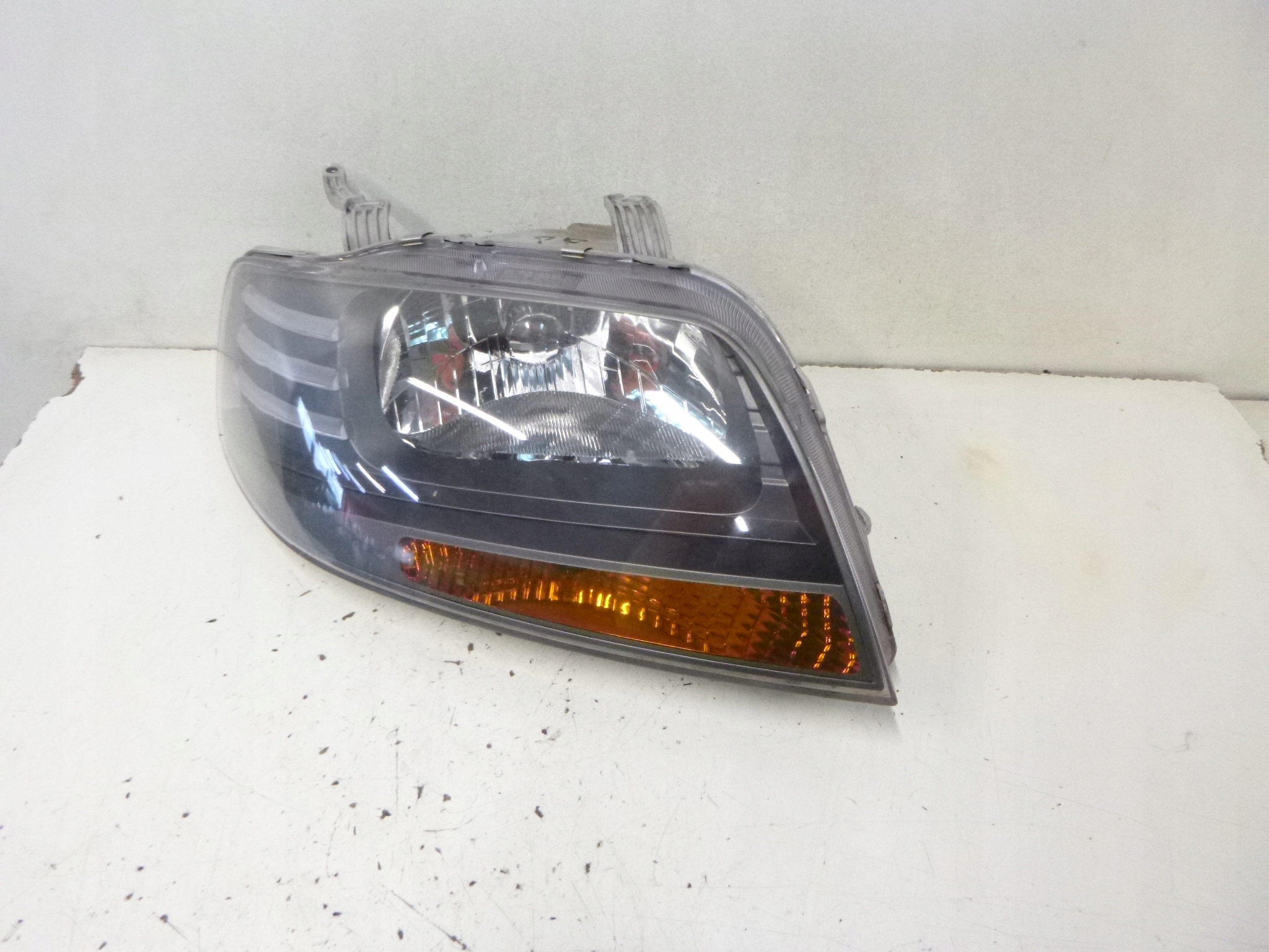 light front Daewoo Chevrolet Kalos 2005r.