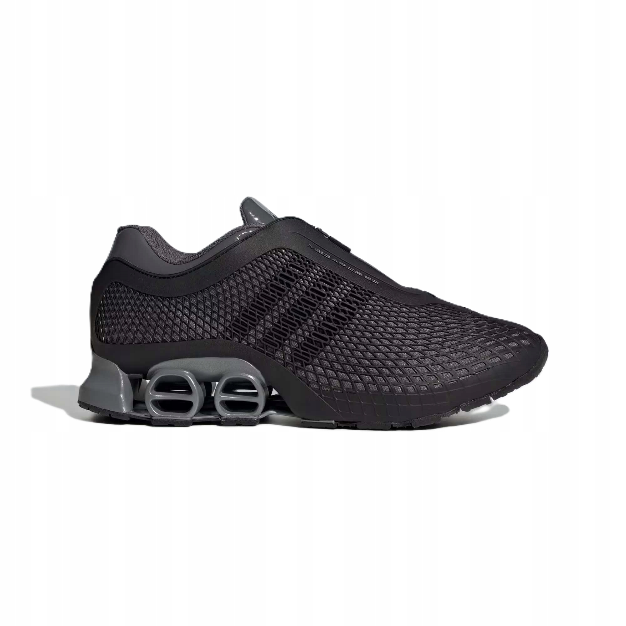Adidas Boty Megaride S2 vel. 42 JR4743