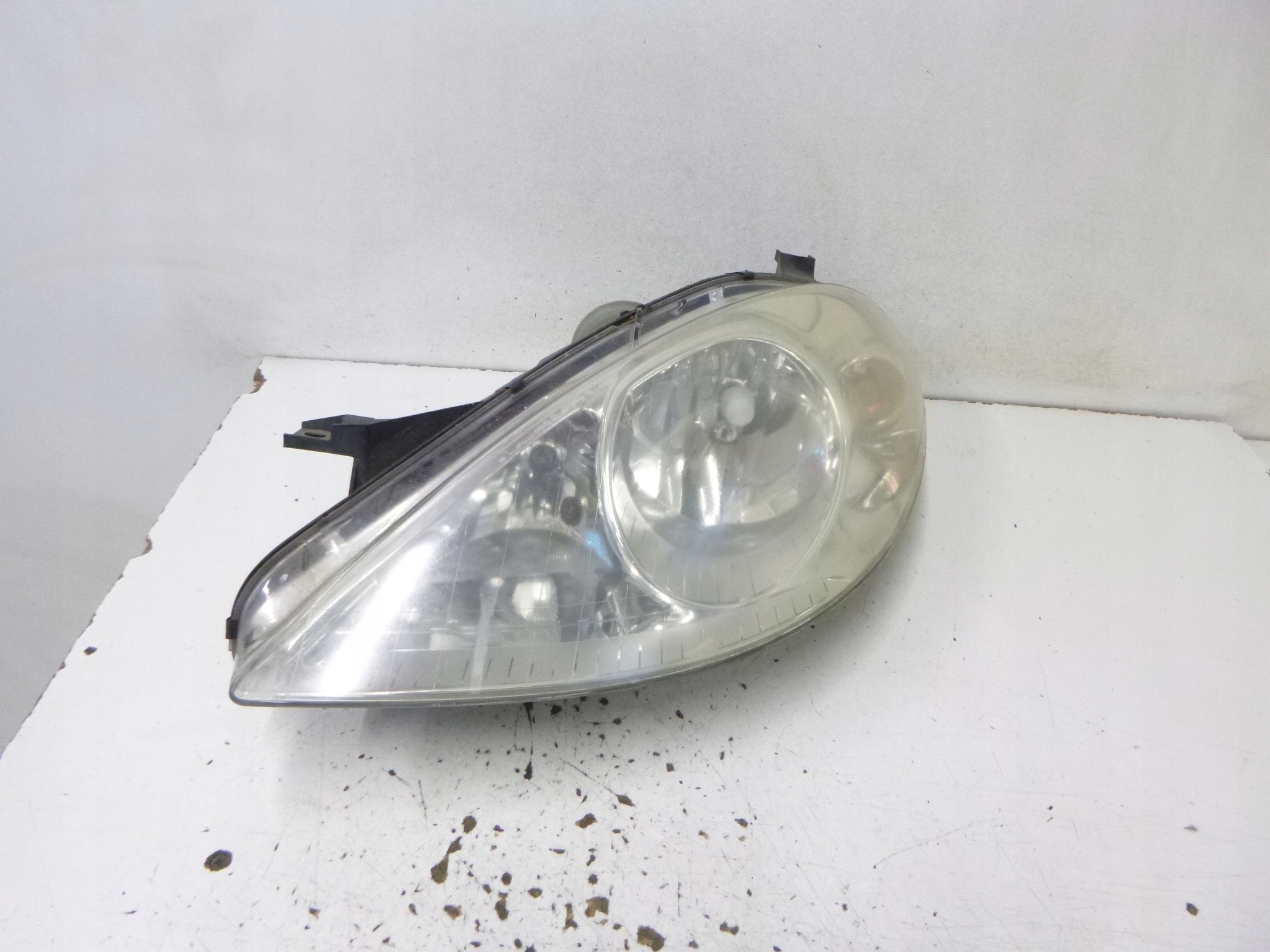 light front Mercedes W169 2006r. 0301197201