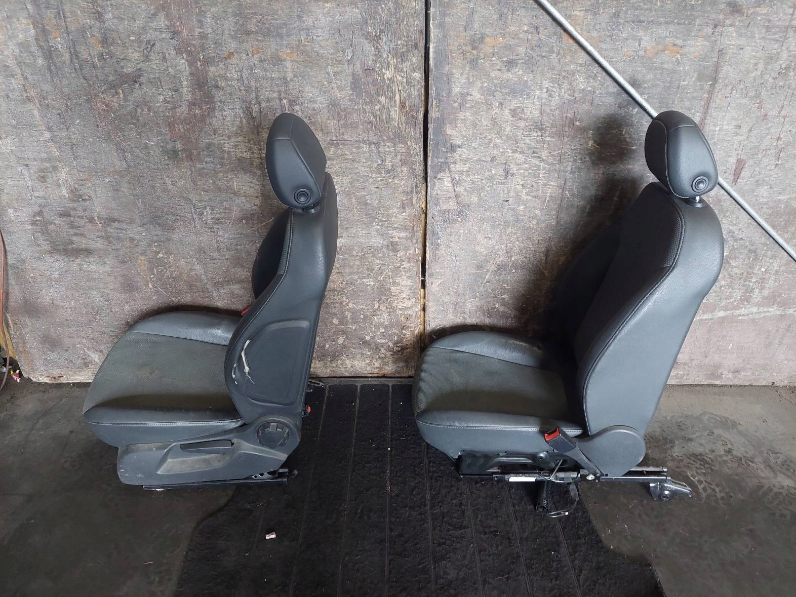KOMPLET seats left right front + seat rear part side OPEL CORSA D HB 5D