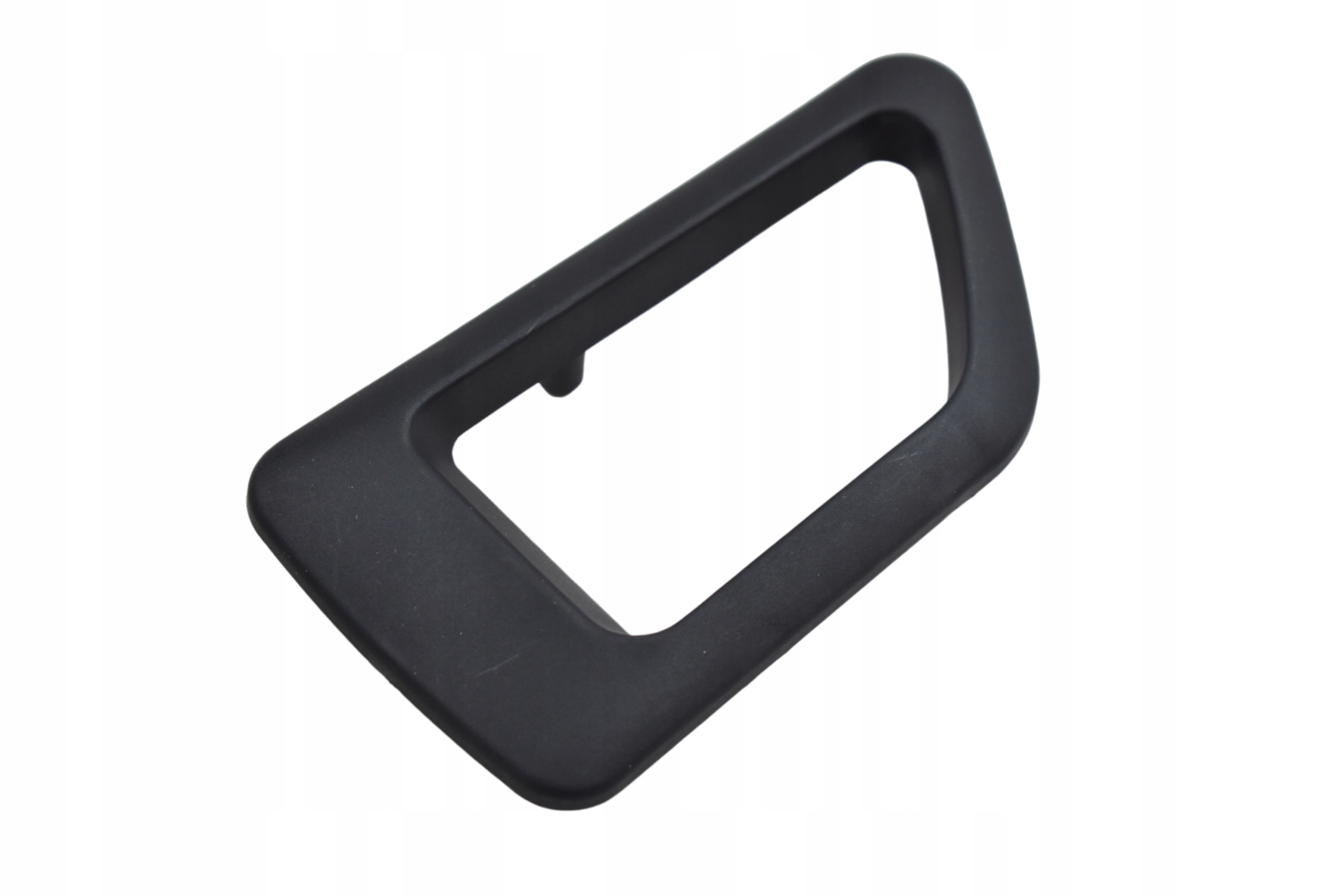 OSŁONA RAMKA KLAMKI WEWNĘTRZNEJ LEWY PRZÓD PARTNER BERLINGO 96- 9119.C6 Producent części Tech-France