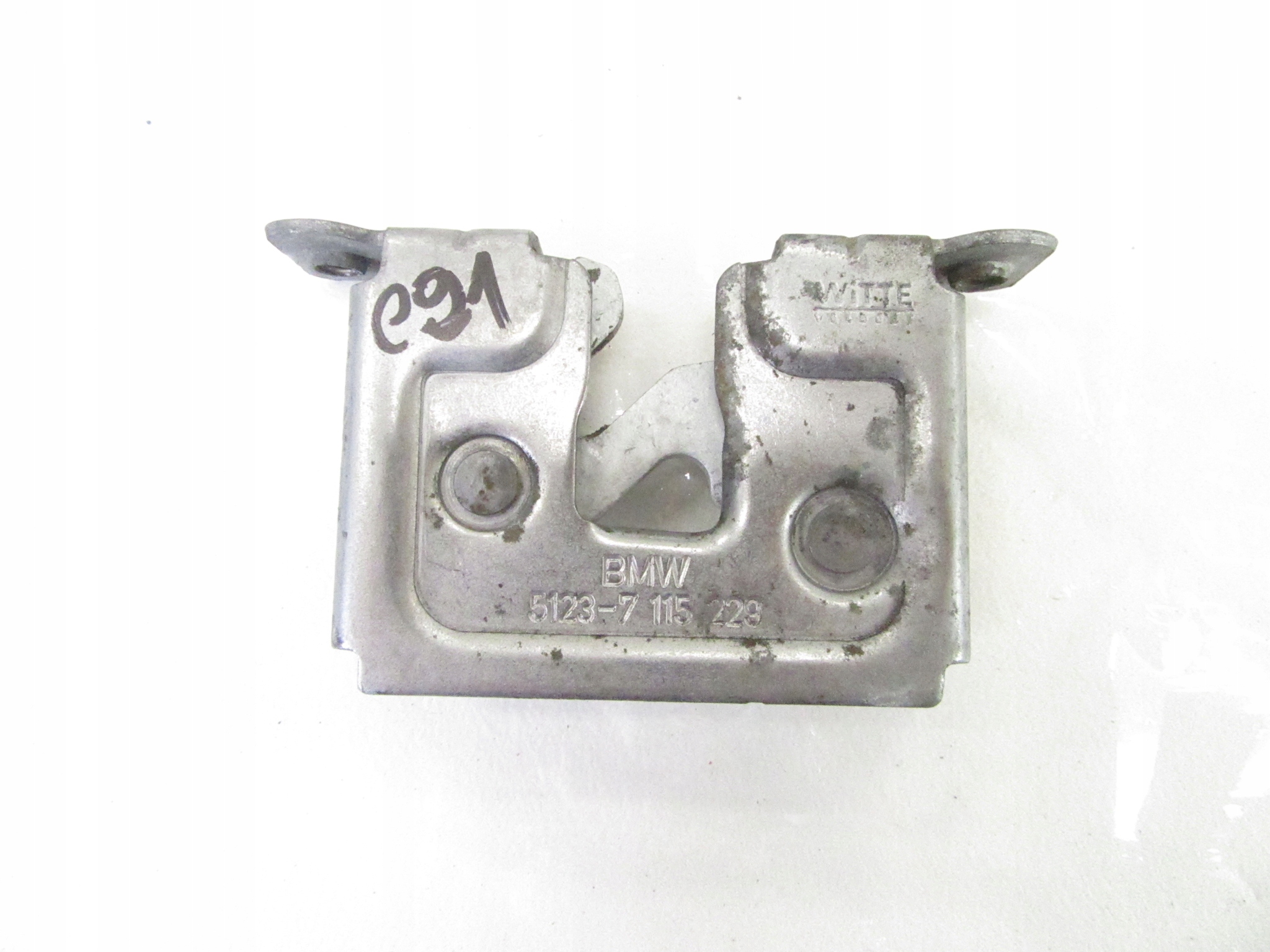 bonnet latch lock BMW e60 e61 e63 e81 e83 e88 e90 e92
