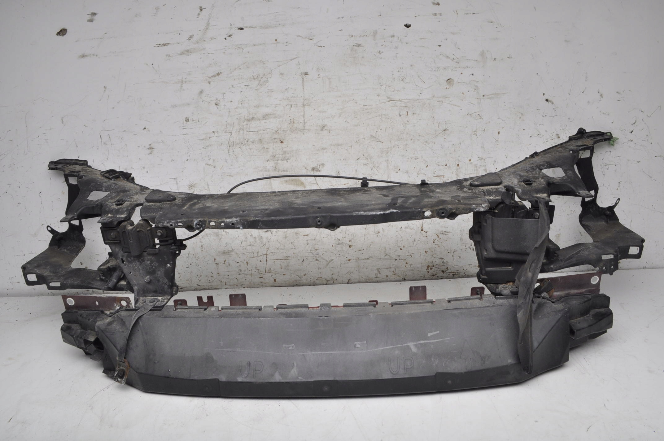 VOLVO S60 V60 PAS PRZEDNI WZMOCNIENIE BELKA ZAMEK