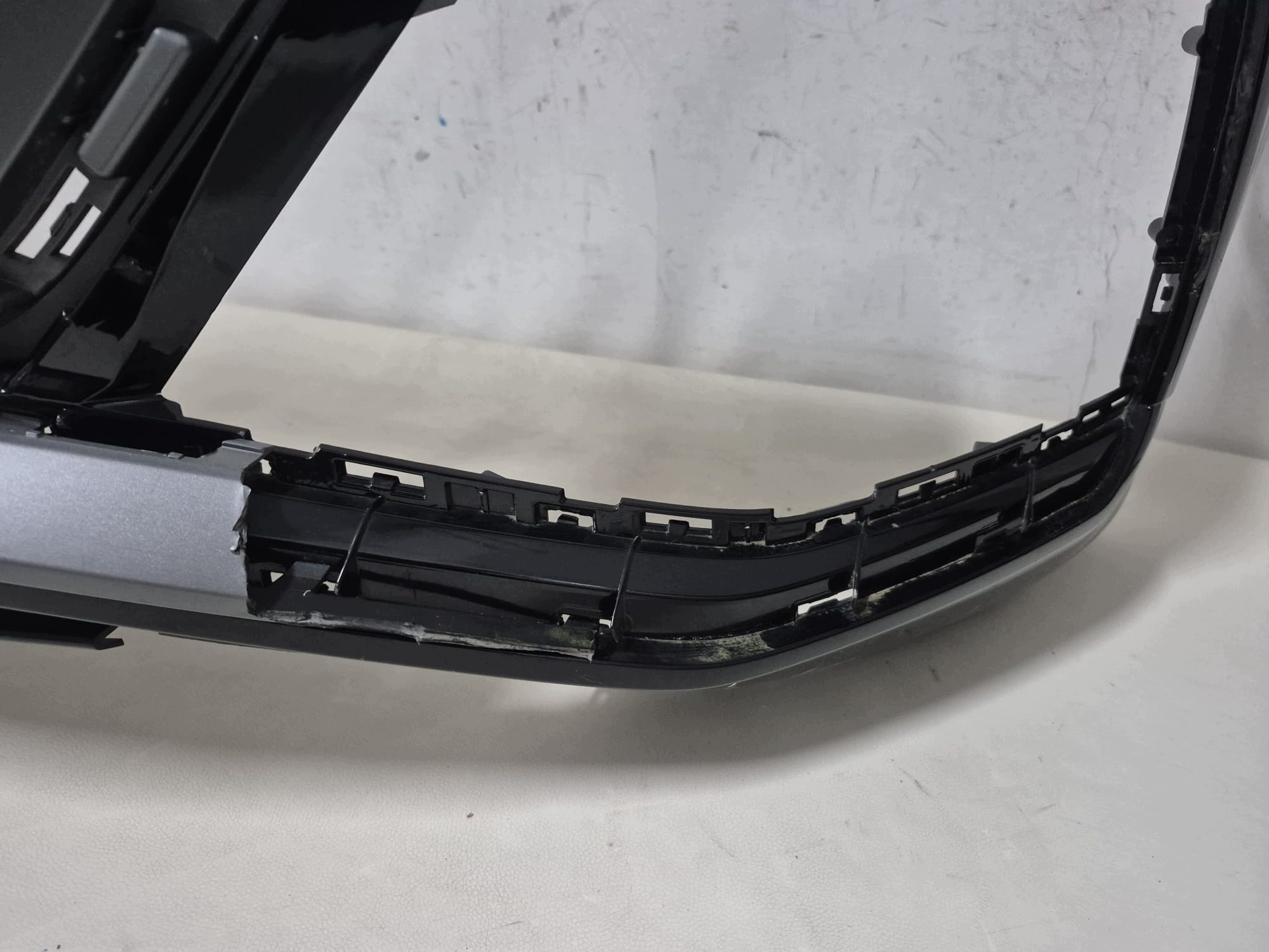 AUDI Q8 4M8 S-LINE 18- bumper front front grill PDC 4M8807437D