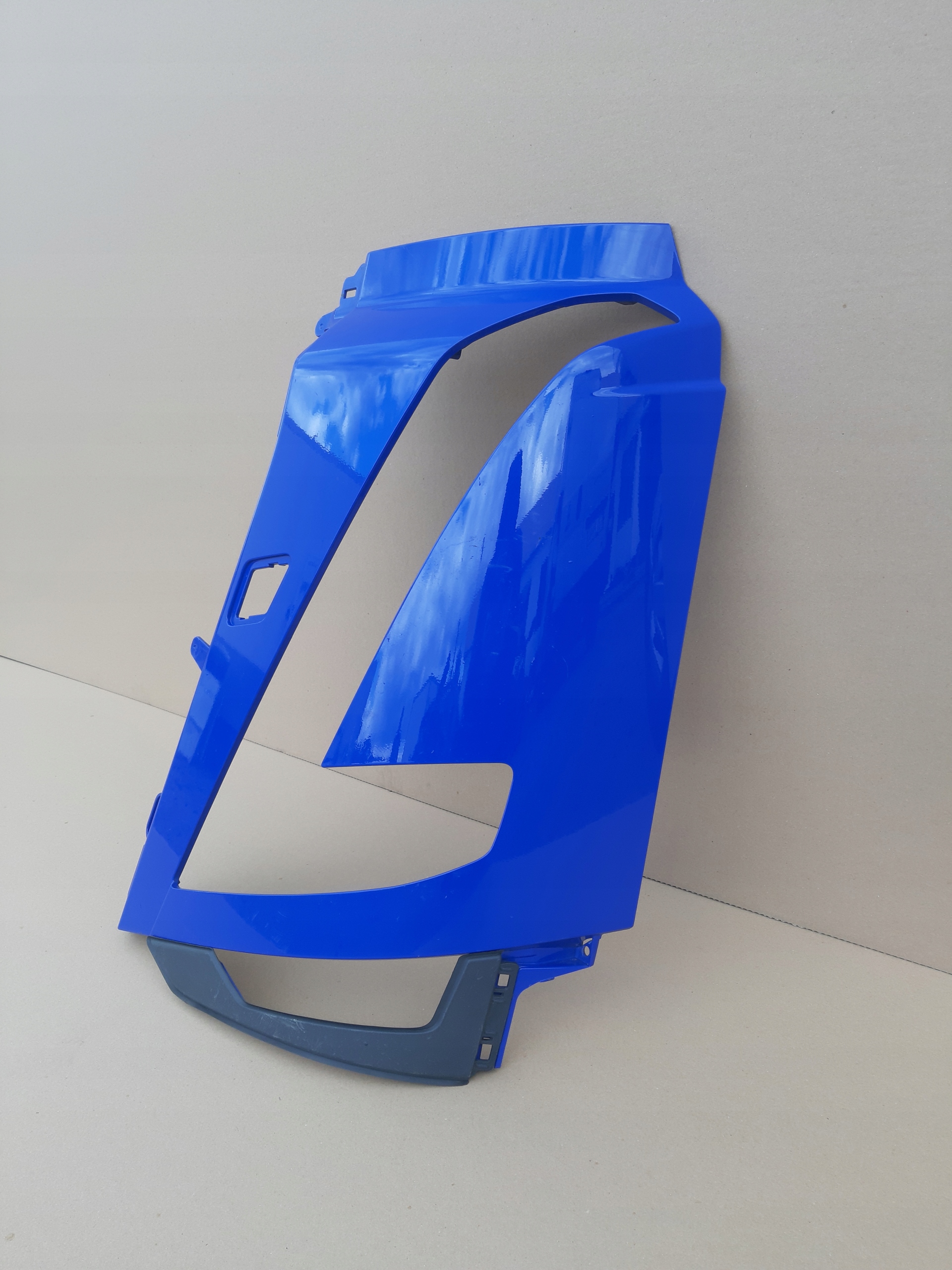 VOLVO FH5 OKULAR LAMPY OBUDOWA LEWA REFLEKTORA Typ samochodu Samochody ciężarowe