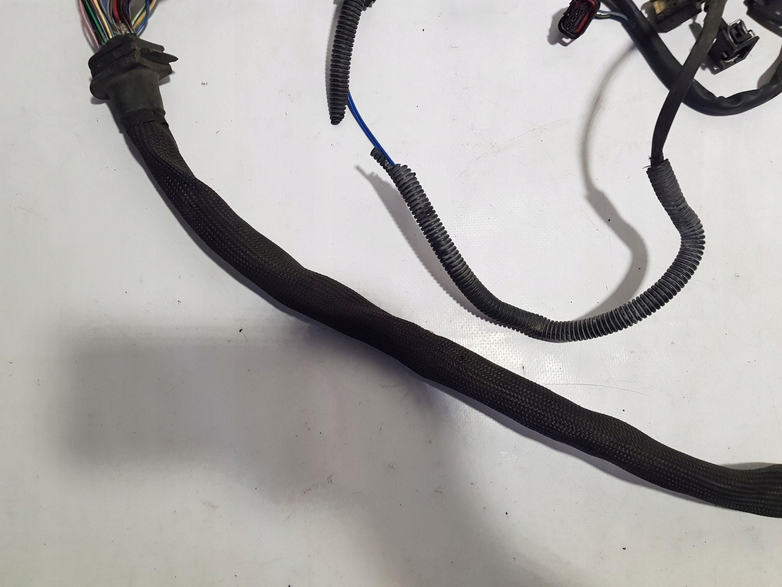 bundle of the engine A2305405706 MERCEDES R230 W230