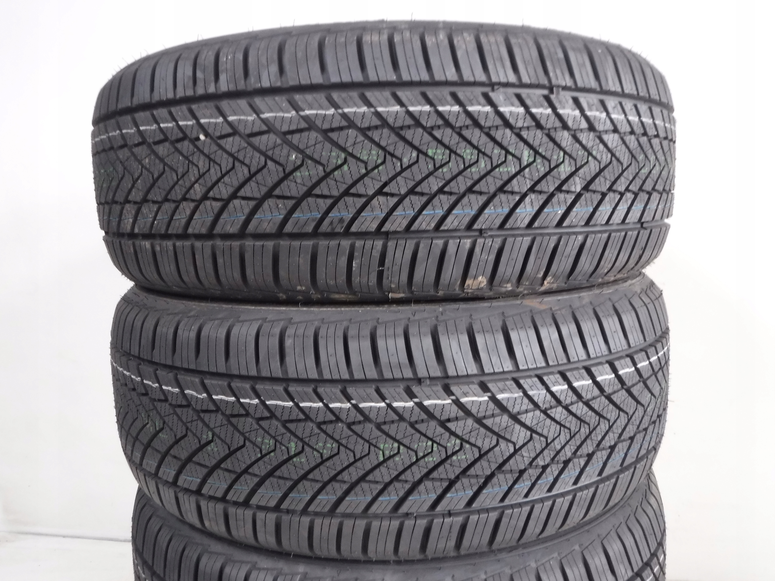 OPONY CAŁOROCZNE TRACMAX ALL SEASON 235/65/17 108W