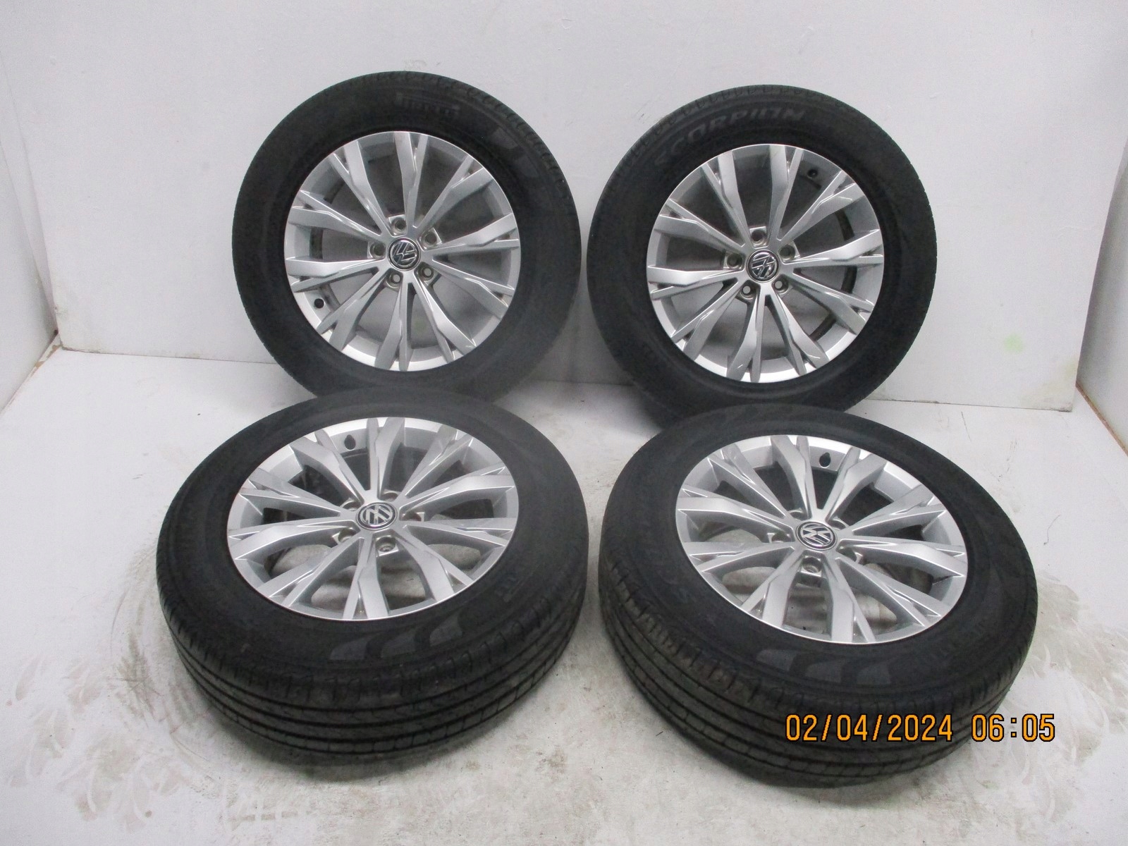 wheels discs tyres VW TIGUAN 5NA II R17 5MM